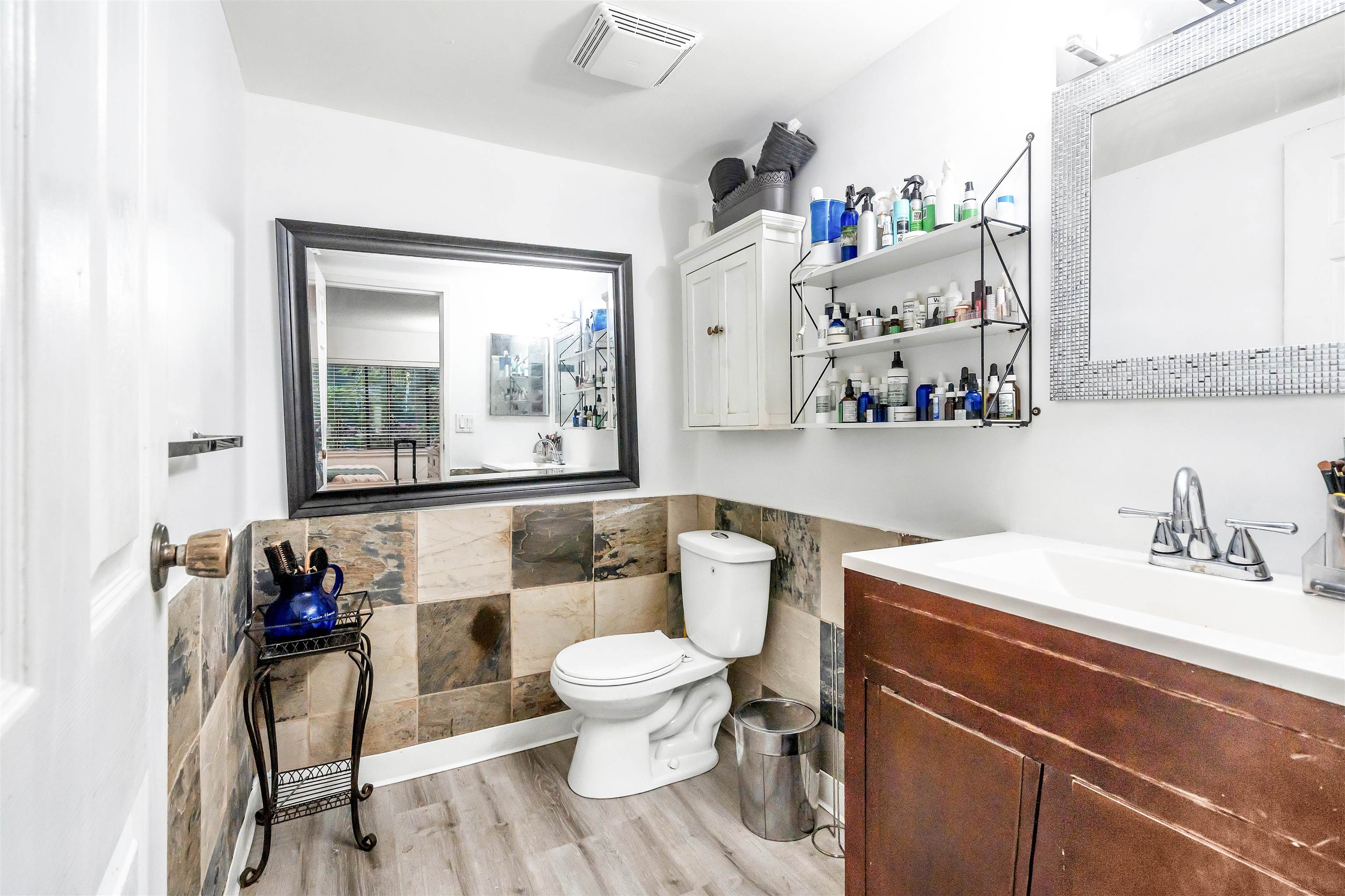 813 10620 150TH STREET Unit: 813