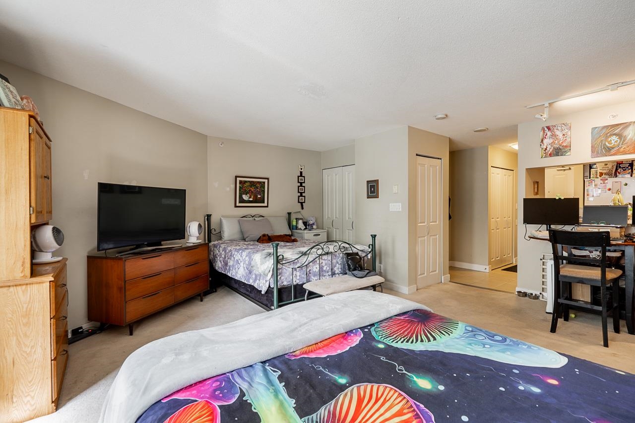 211 3660 VANNESS AVENUE Unit: 211