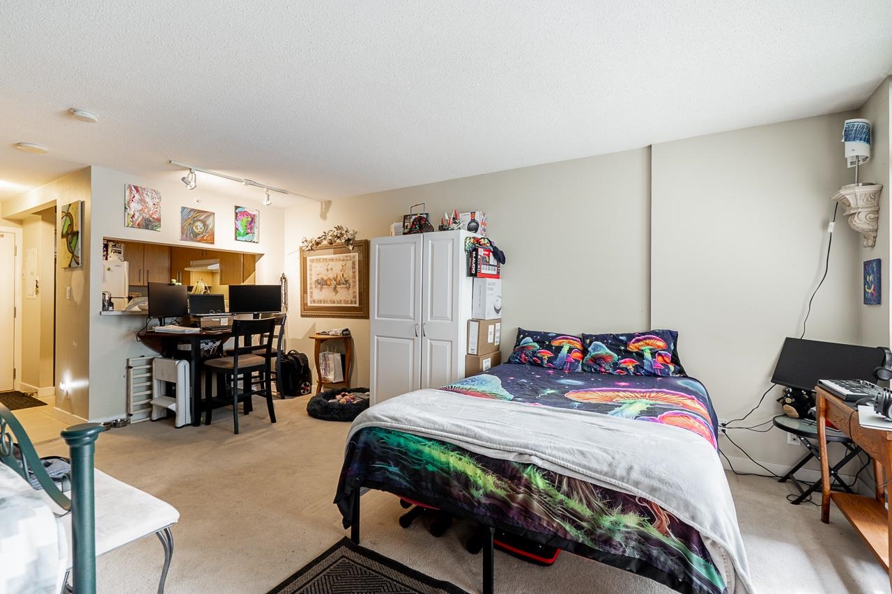 211 3660 VANNESS AVENUE Unit: 211