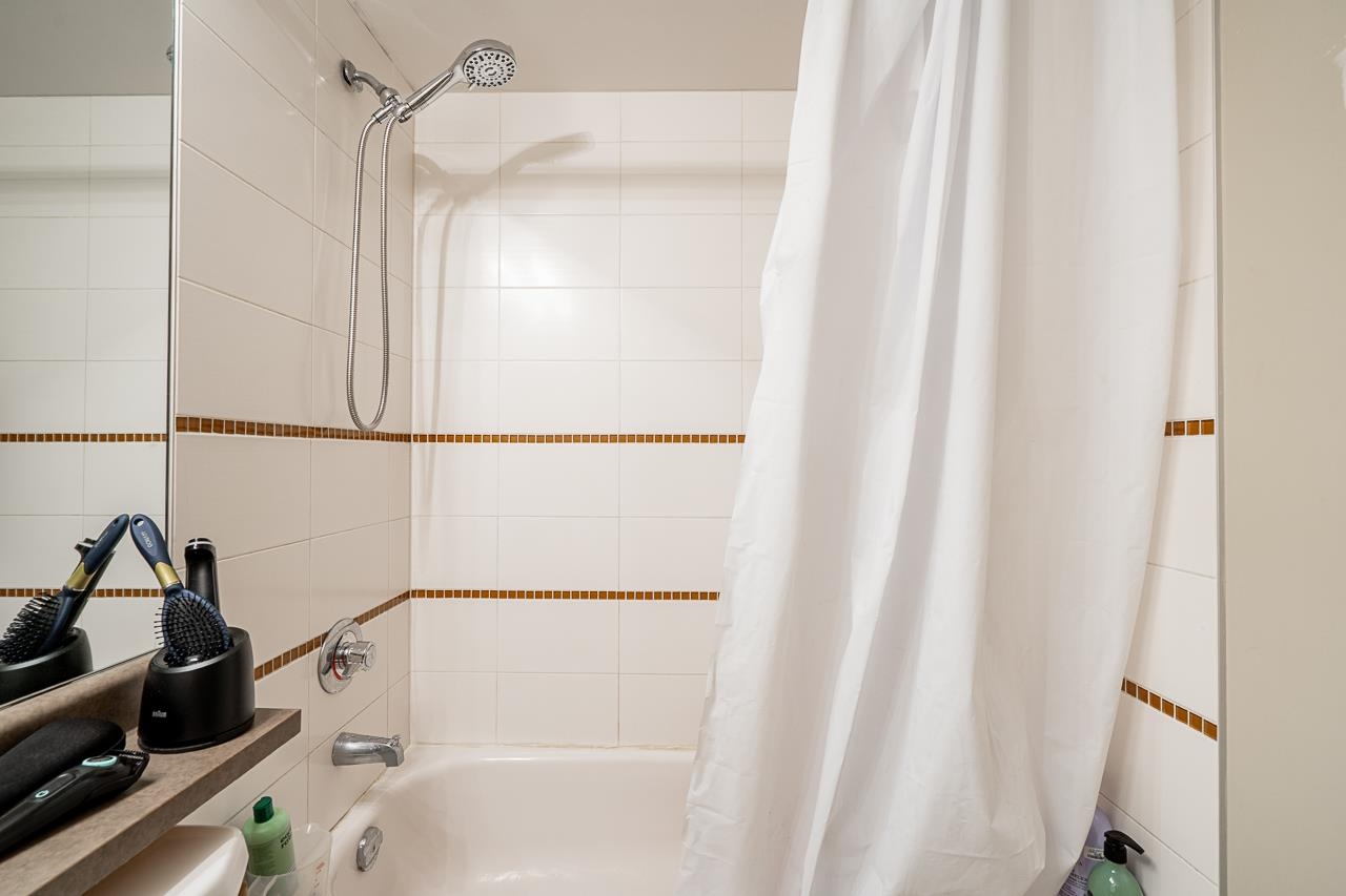 211 3660 VANNESS AVENUE Unit: 211