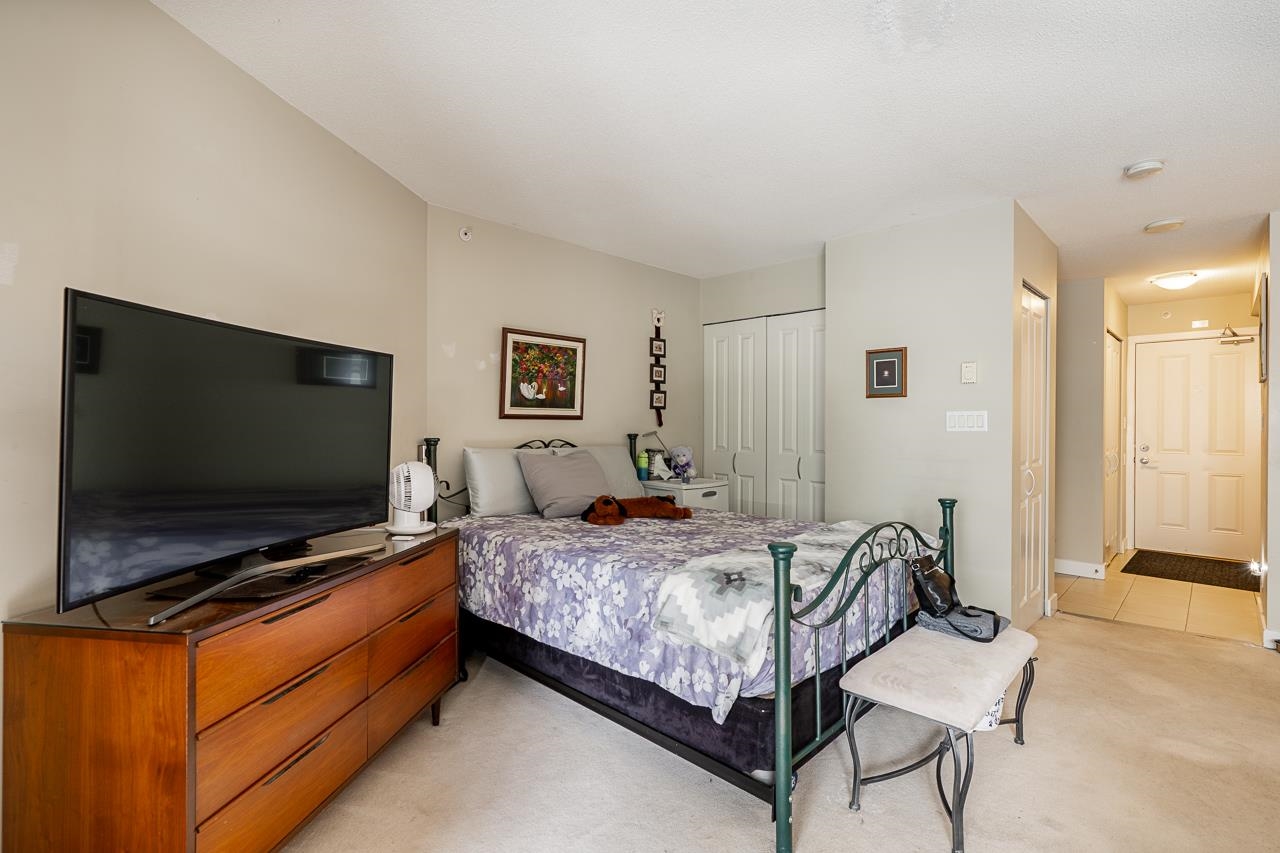 211 3660 VANNESS AVENUE Unit: 211