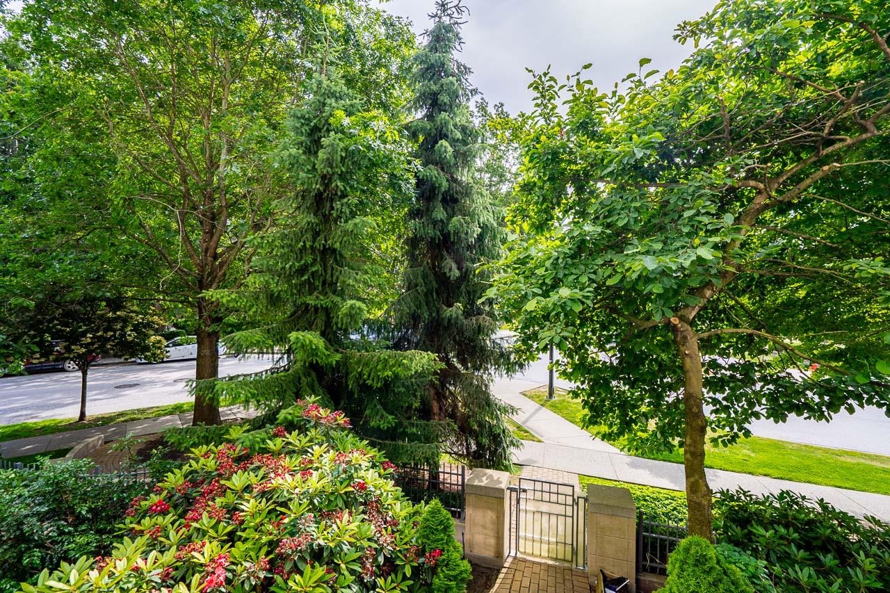 211 3660 VANNESS AVENUE Unit: 211