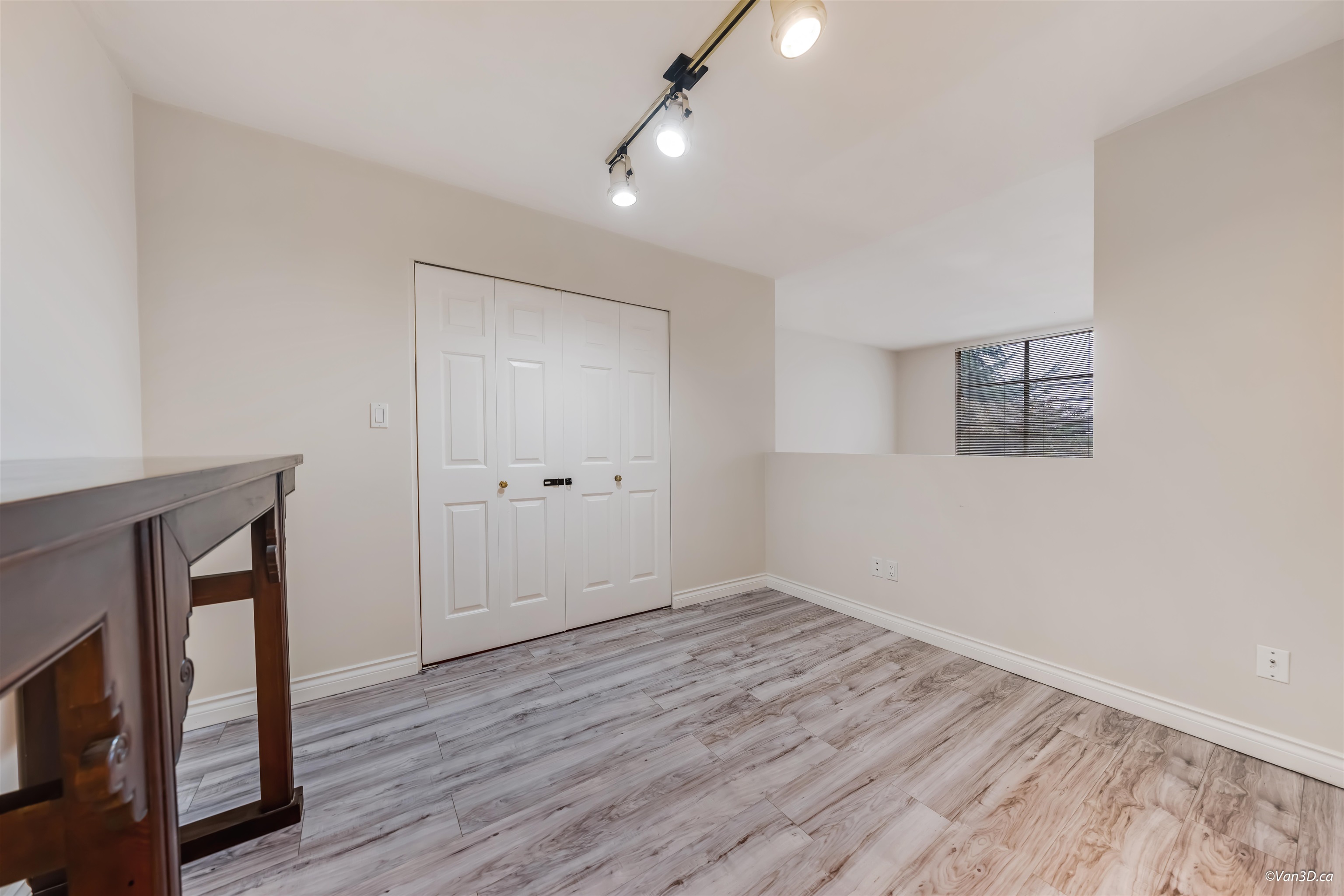 27 7695 ST. ALBANS ROAD Unit: 27