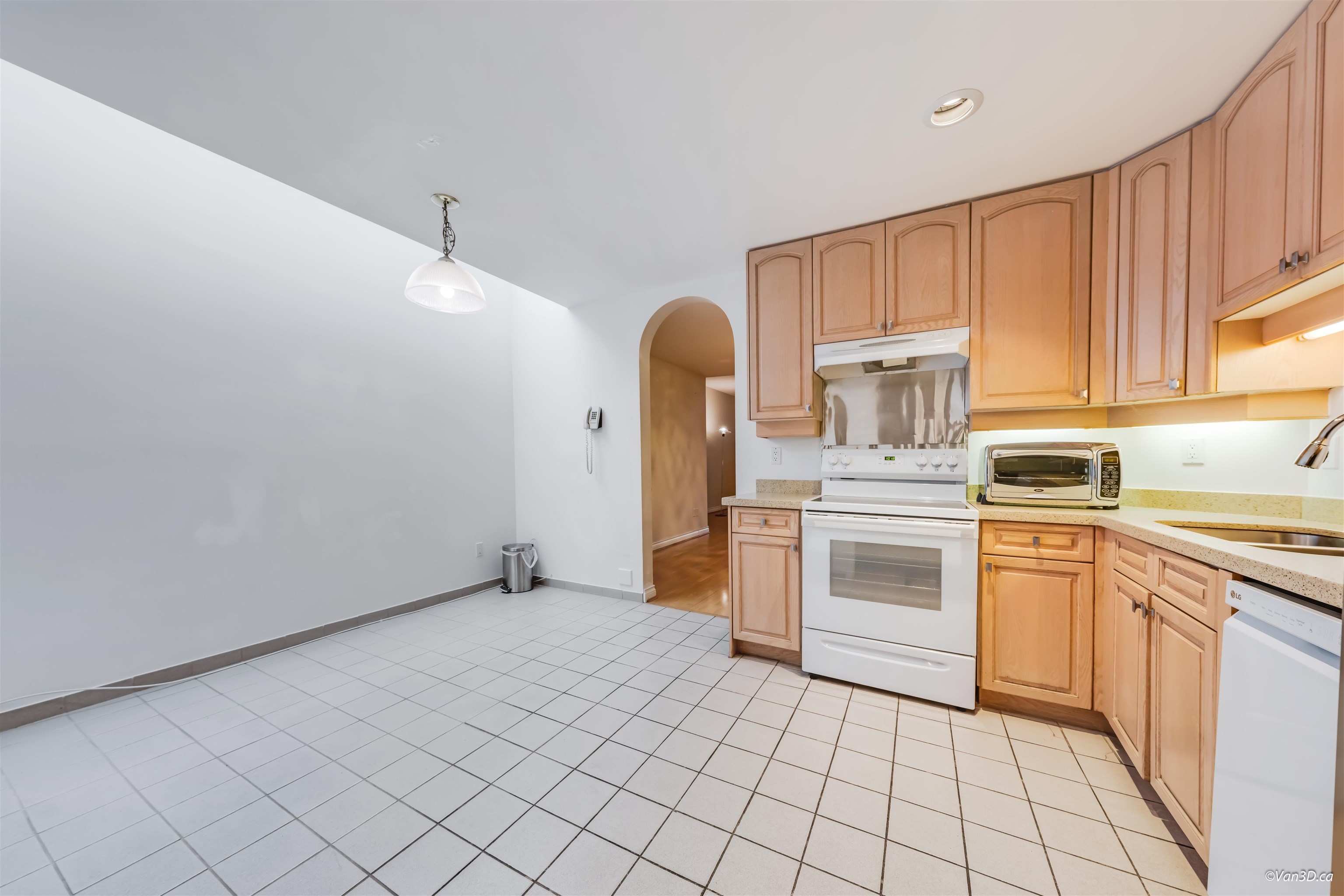 27 7695 ST. ALBANS ROAD Unit: 27