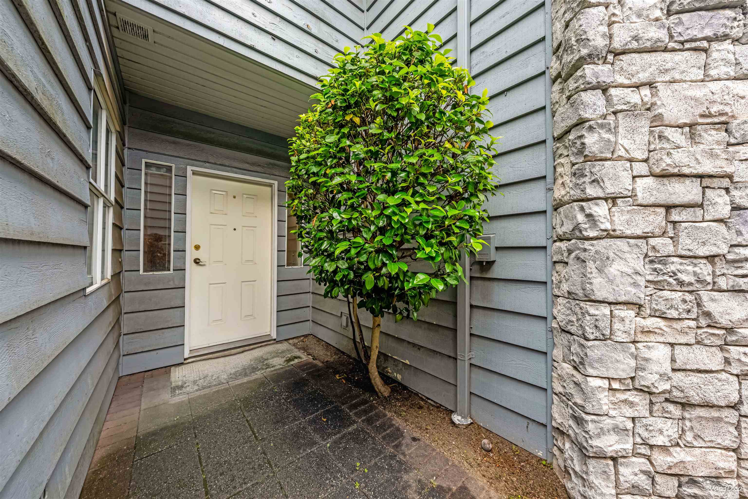 27 7695 ST. ALBANS ROAD Unit: 27