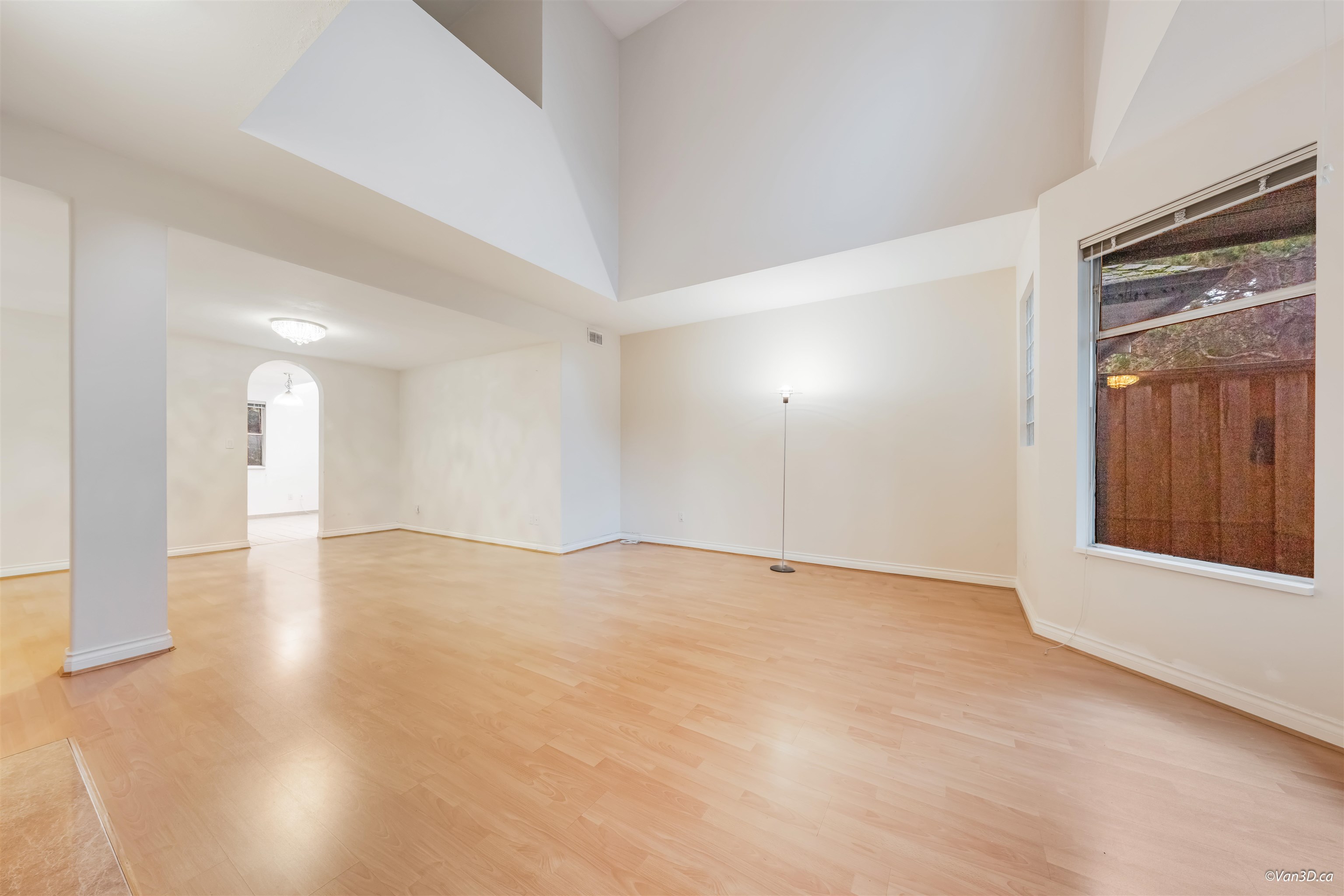 27 7695 ST. ALBANS ROAD Unit: 27