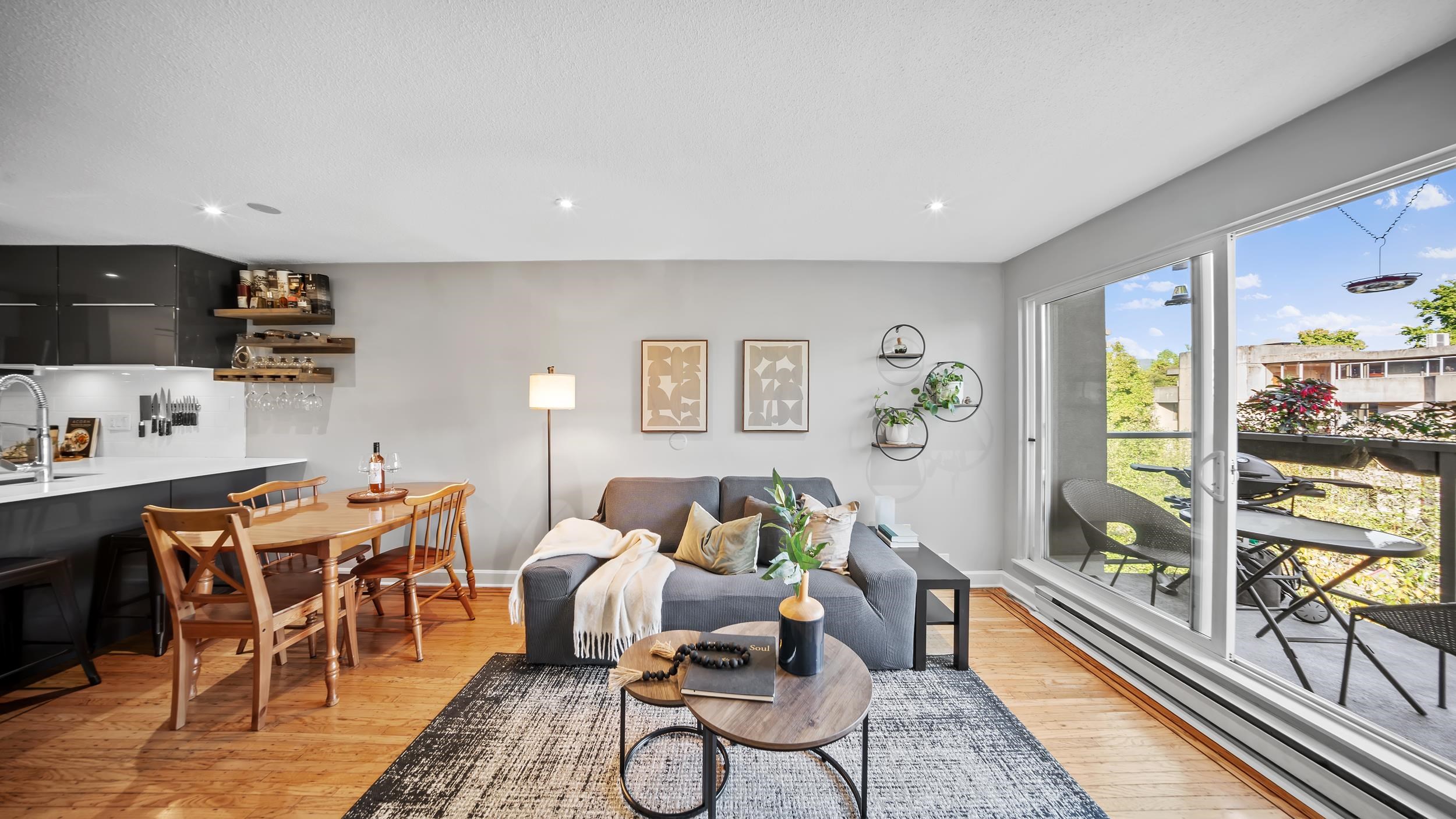 17 1345 W 4TH AVENUE Unit: 17