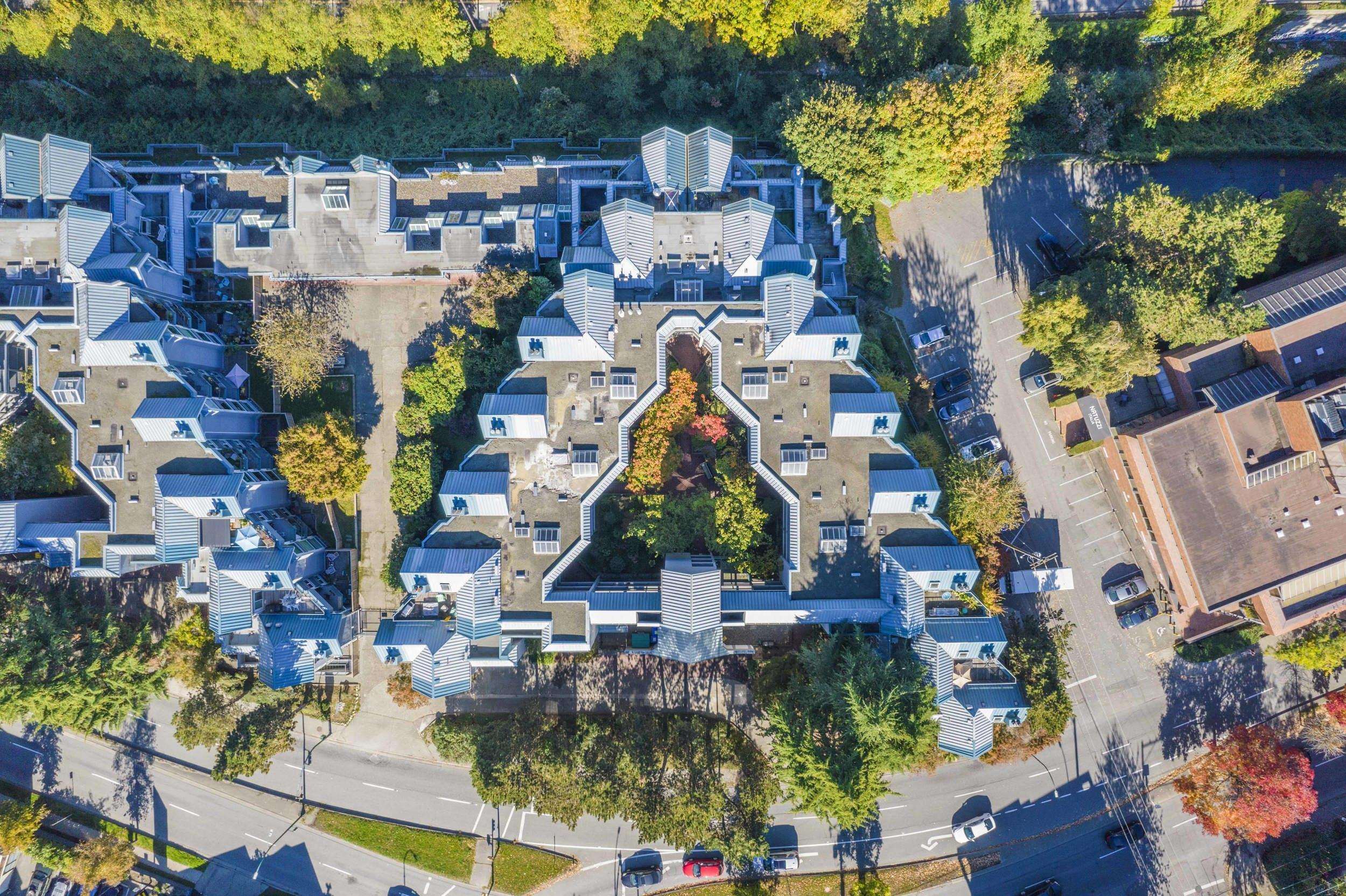 17 1345 W 4TH AVENUE Unit: 17