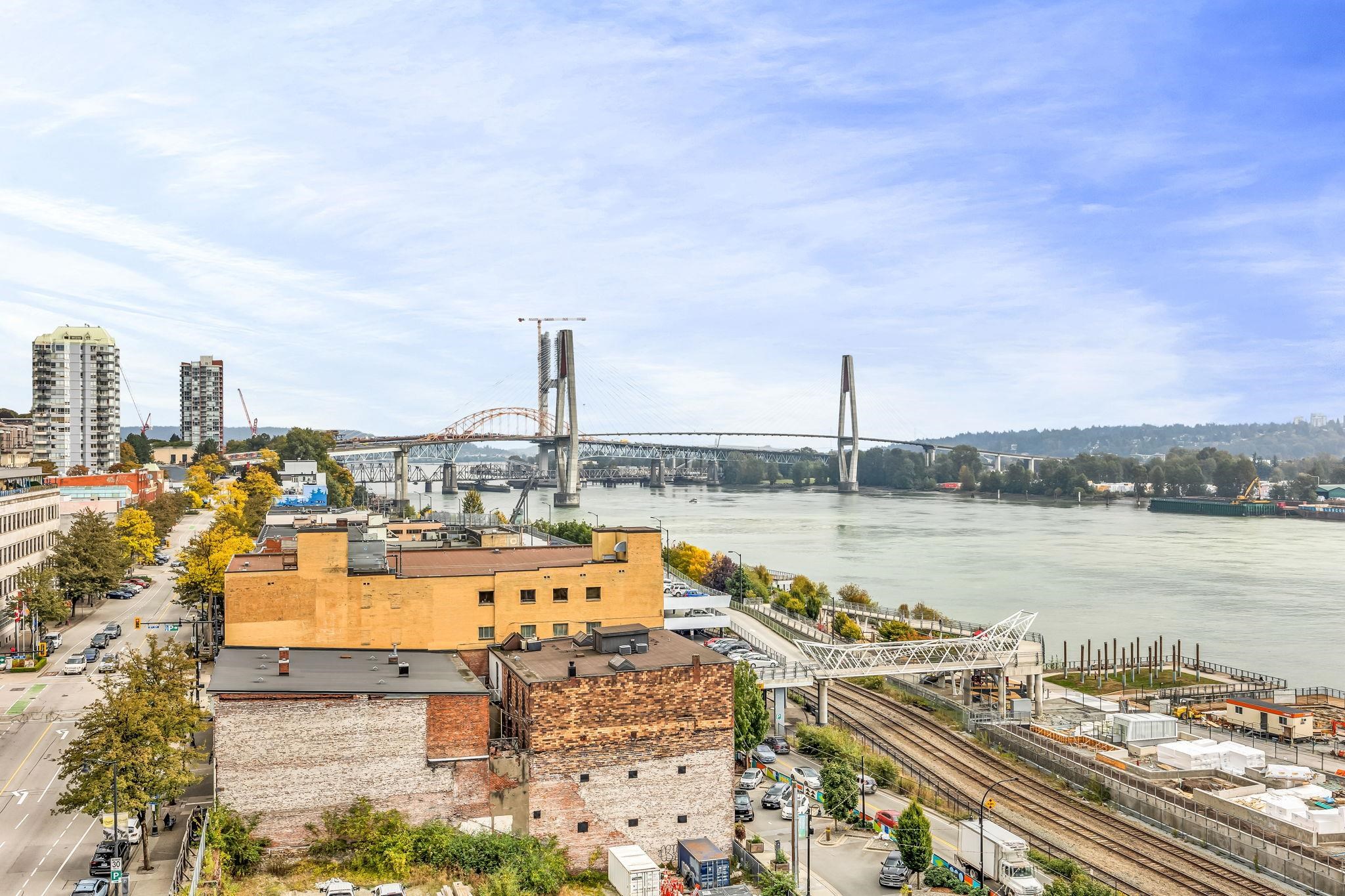 1105 668 COLUMBIA STREET Unit: 1105