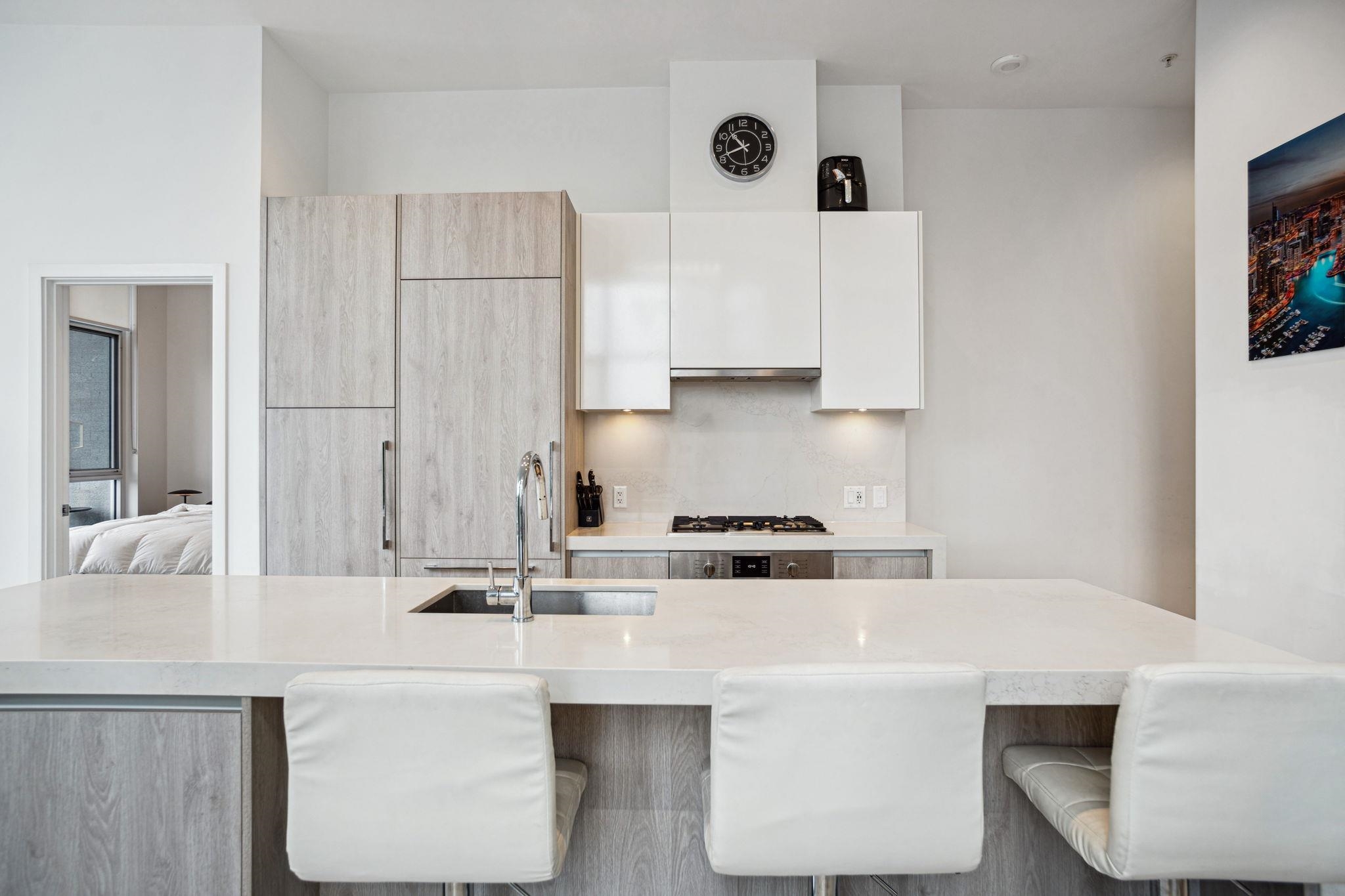 308 6080 MCKAY AVENUE Unit: 308