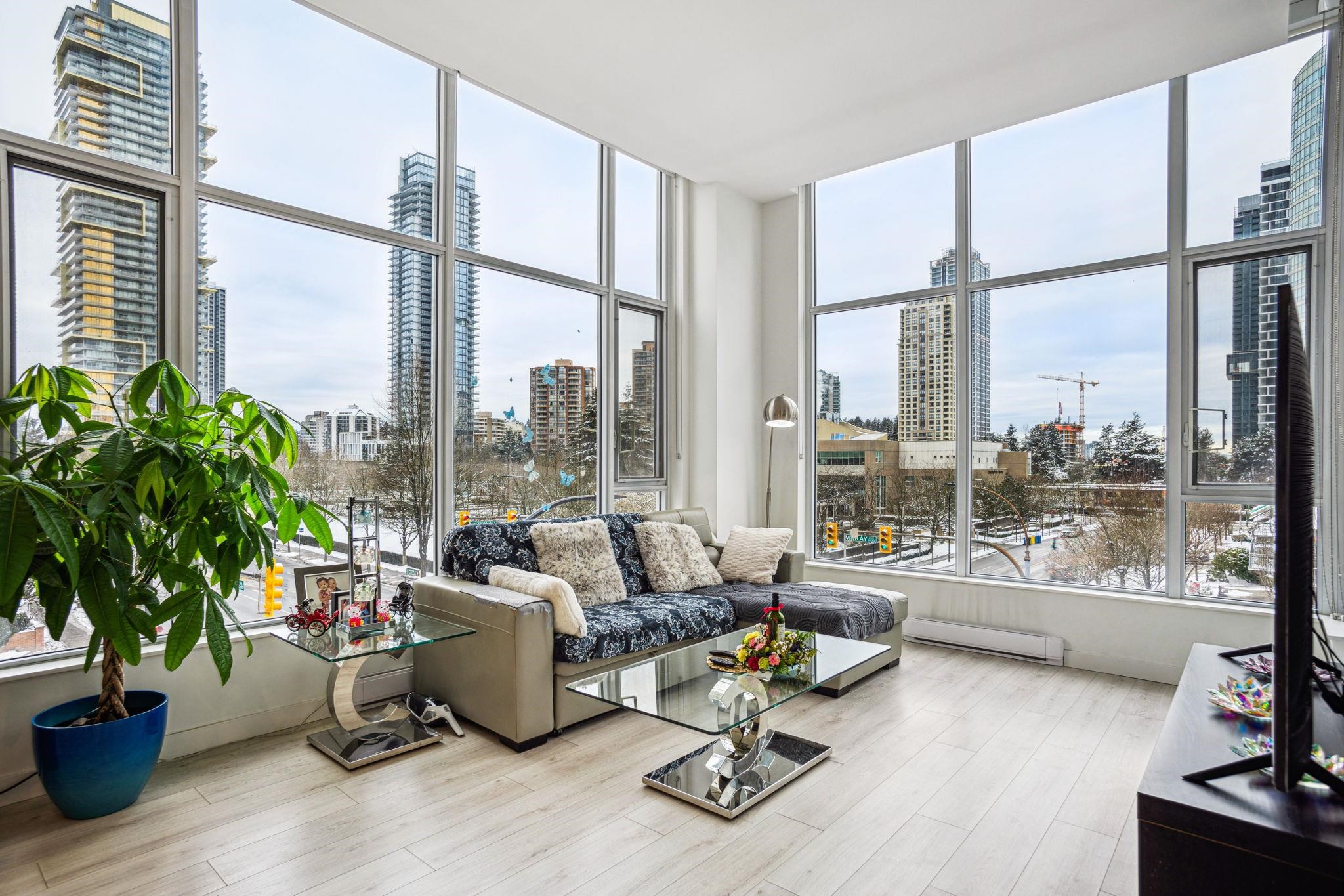 308 6080 MCKAY AVENUE Unit: 308