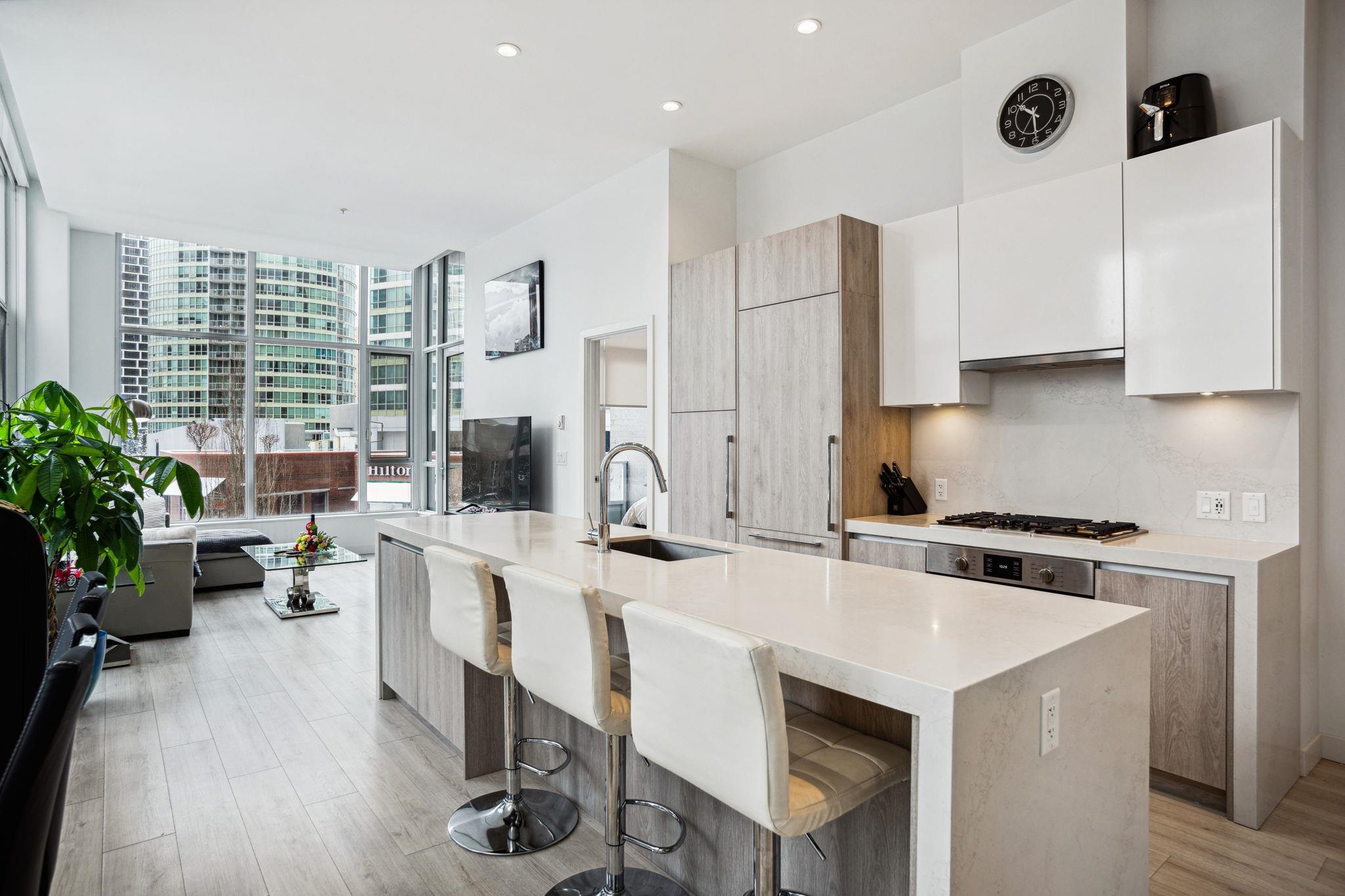 308 6080 MCKAY AVENUE Unit: 308