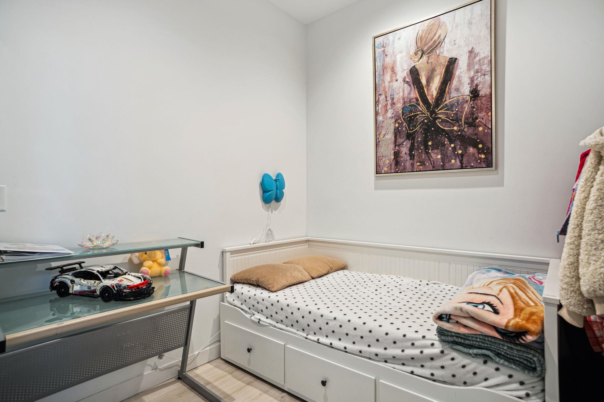 308 6080 MCKAY AVENUE Unit: 308