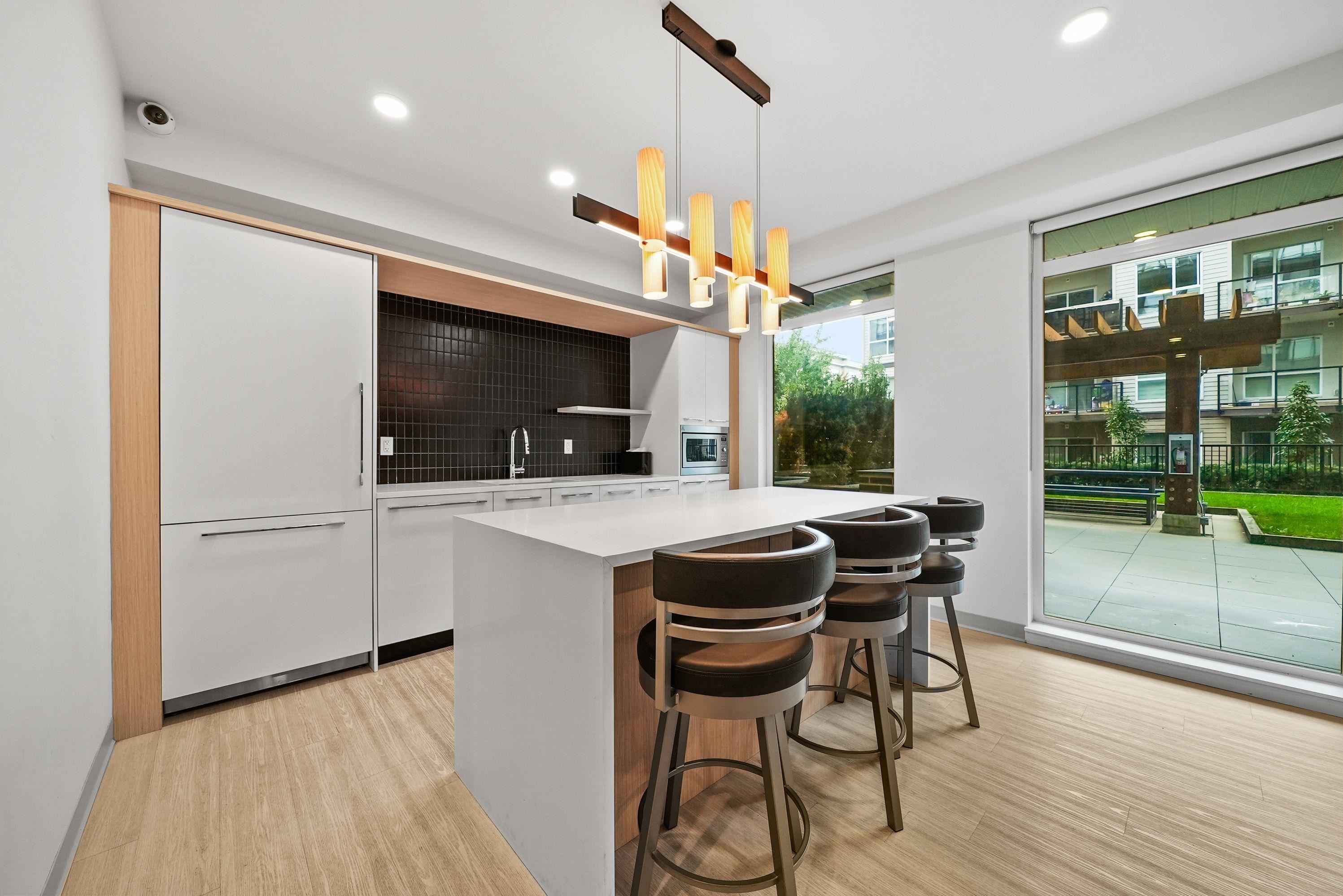 211 10777 138 STREET Unit: 211