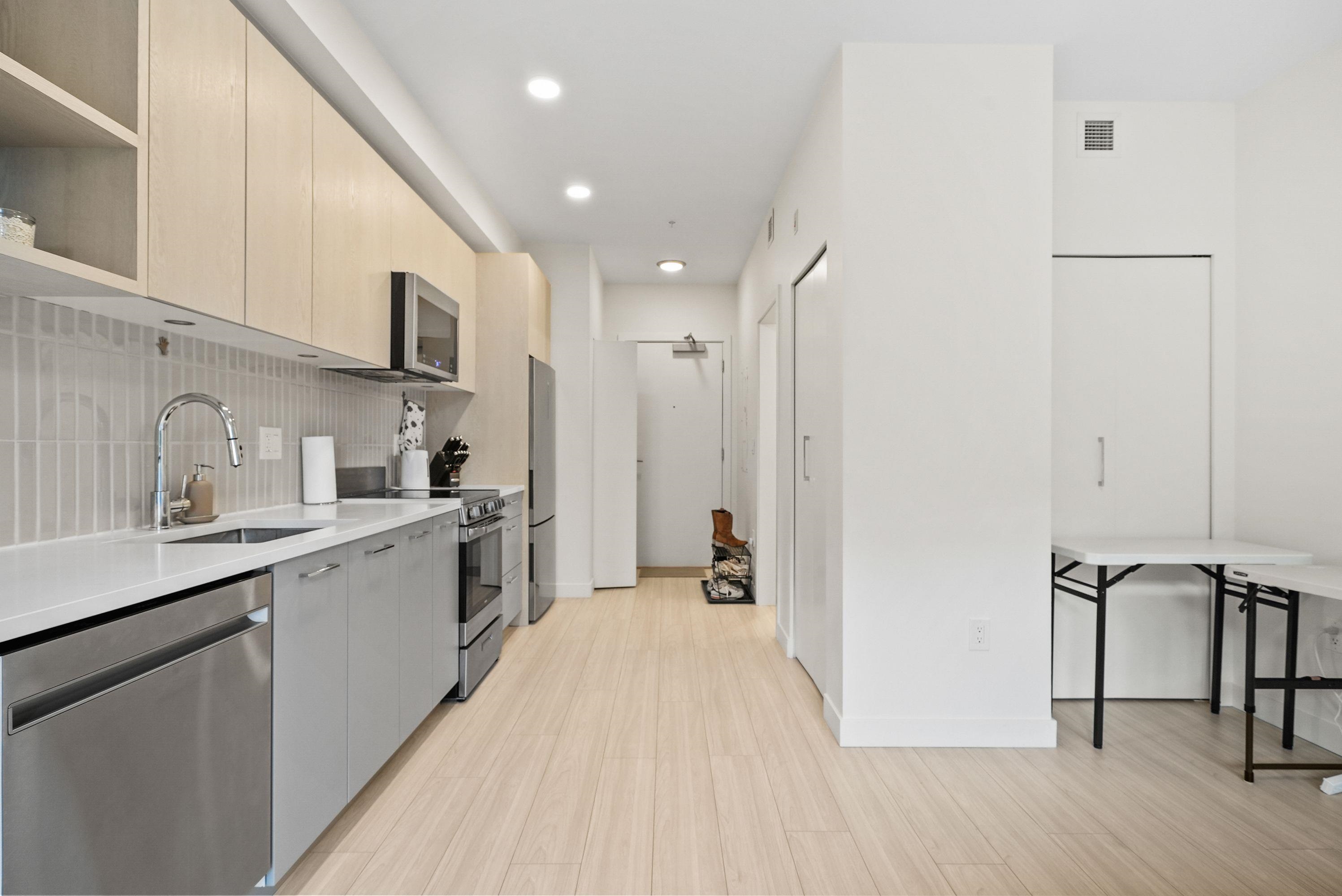 211 10777 138 STREET Unit: 211