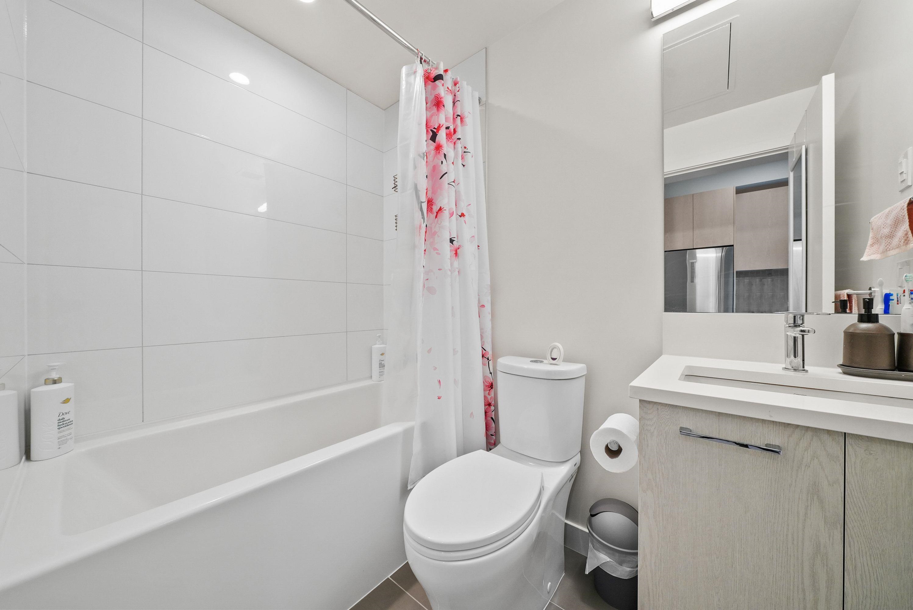 211 10777 138 STREET Unit: 211