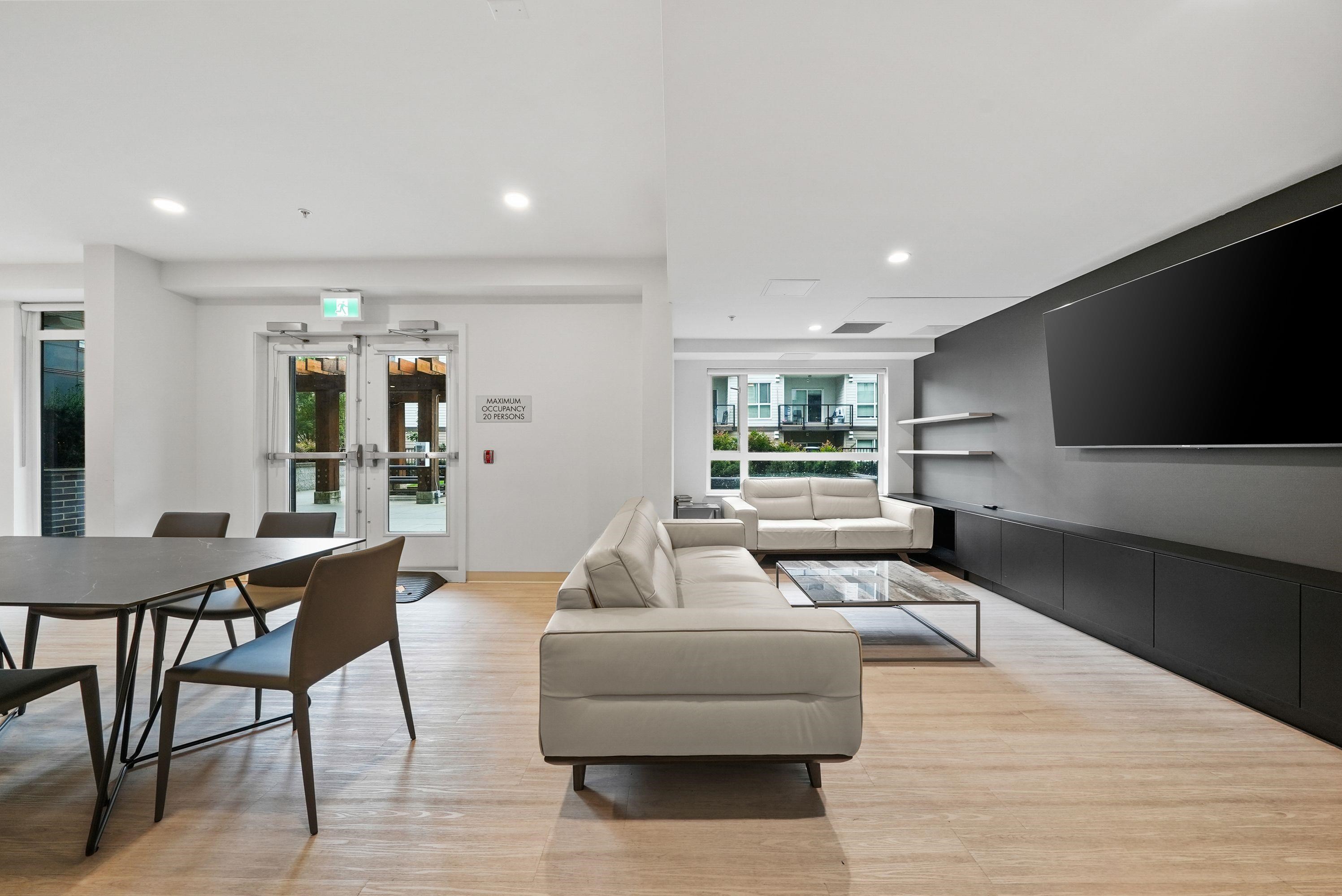 211 10777 138 STREET Unit: 211