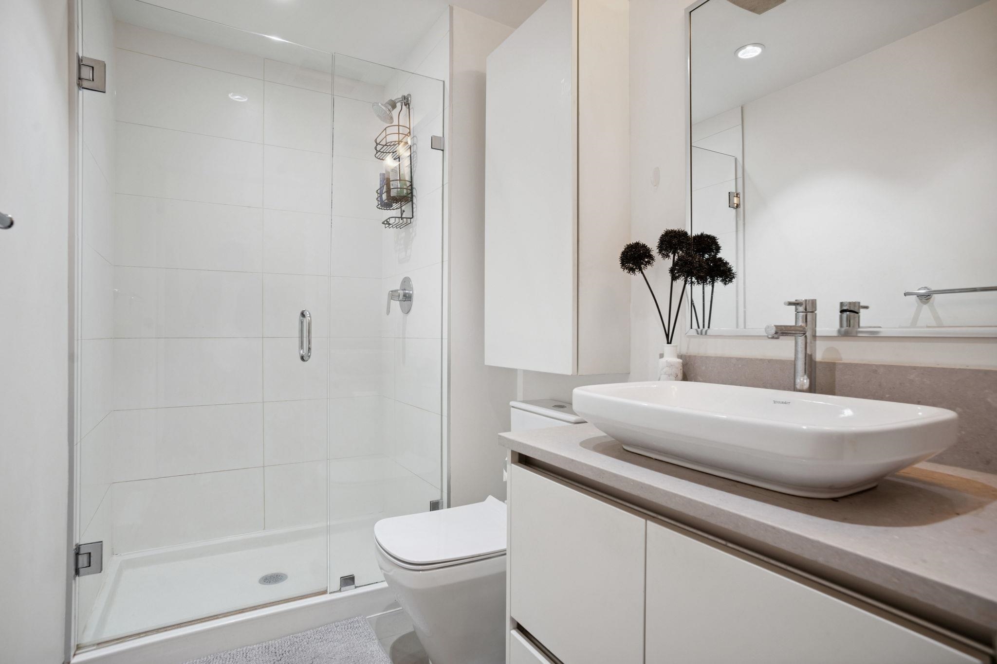 205 2141 E HASTINGS STREET Unit: 205