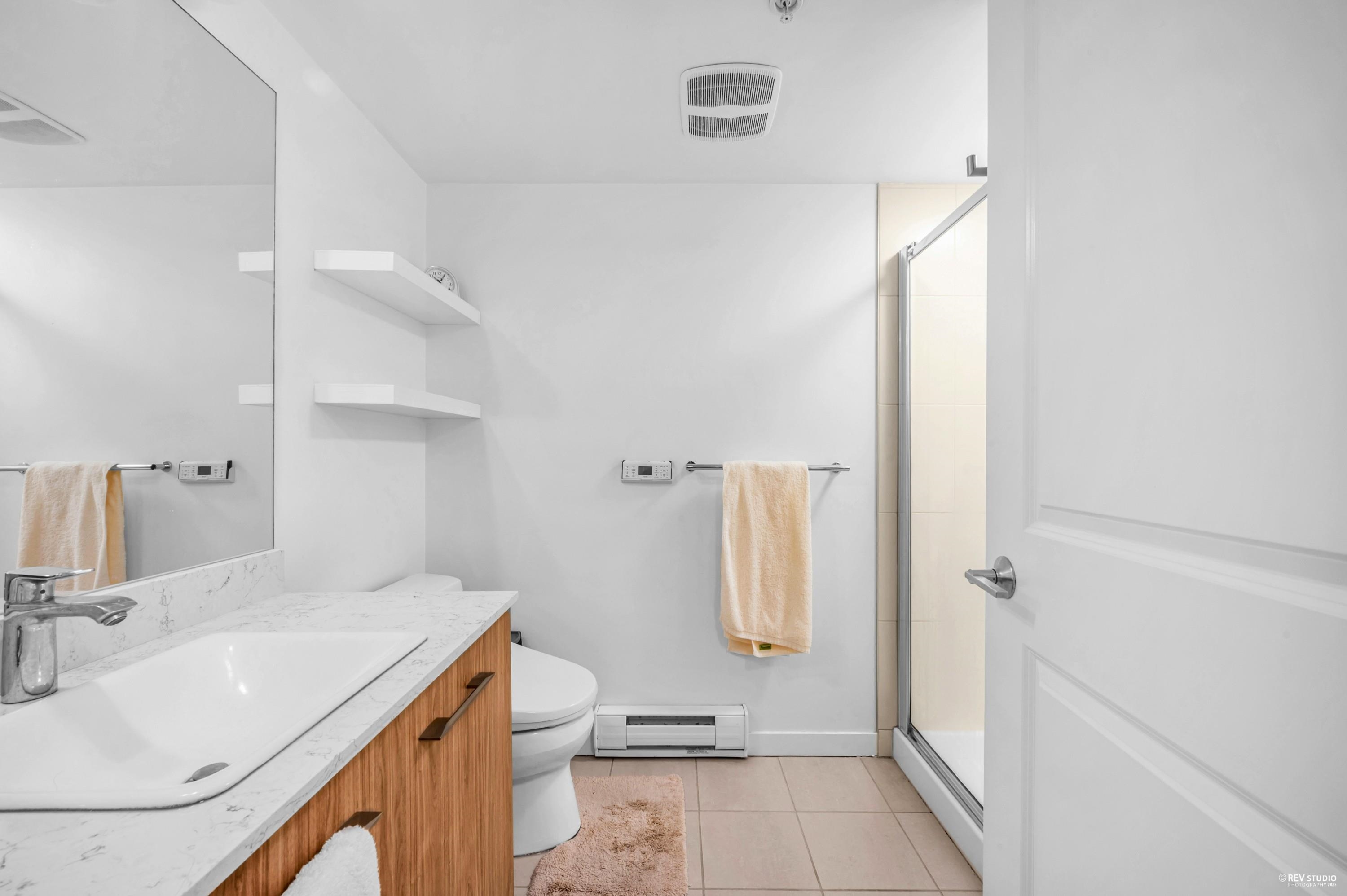 301 2096 W 46TH AVENUE Unit: 301