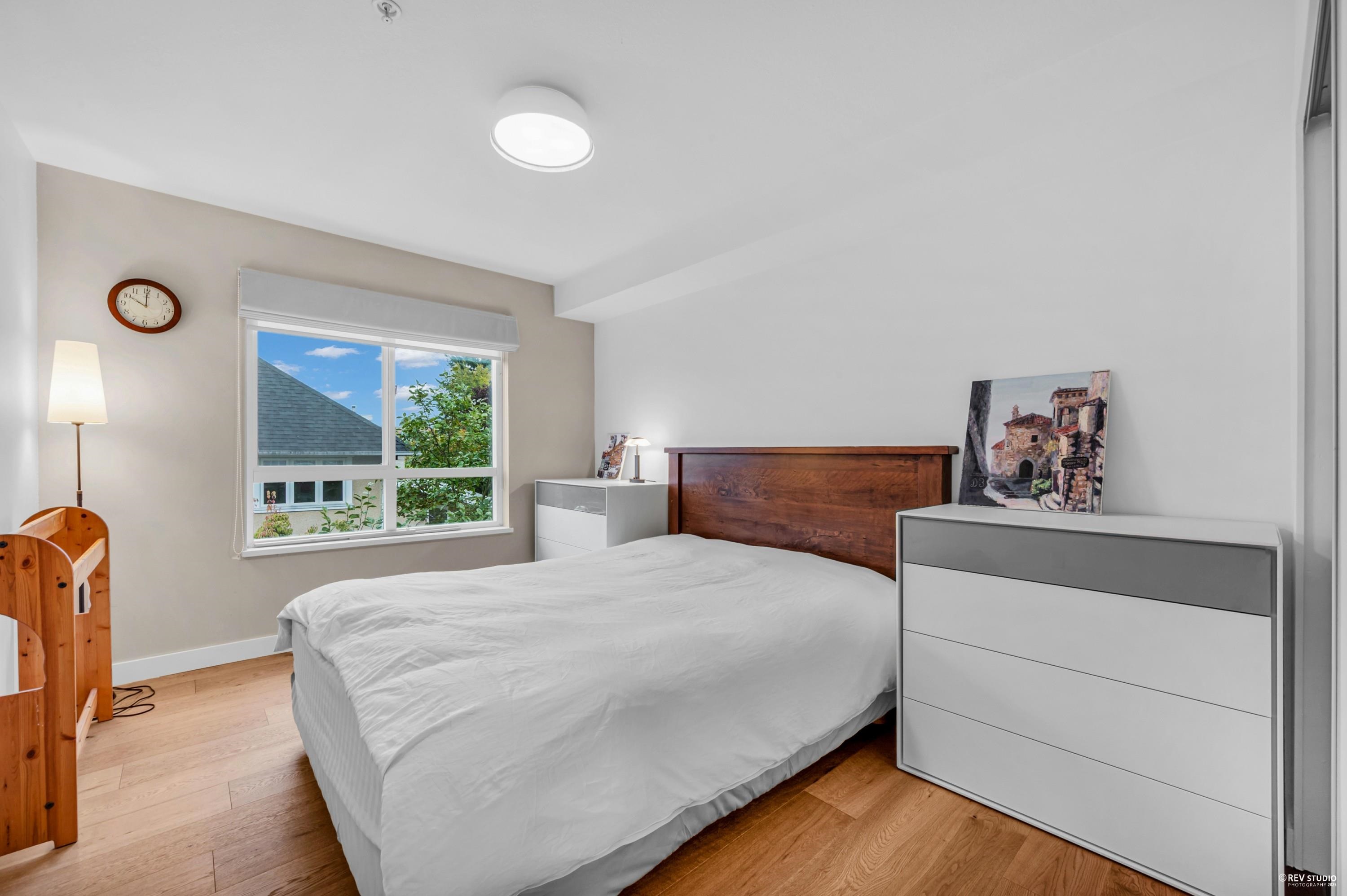 301 2096 W 46TH AVENUE Unit: 301