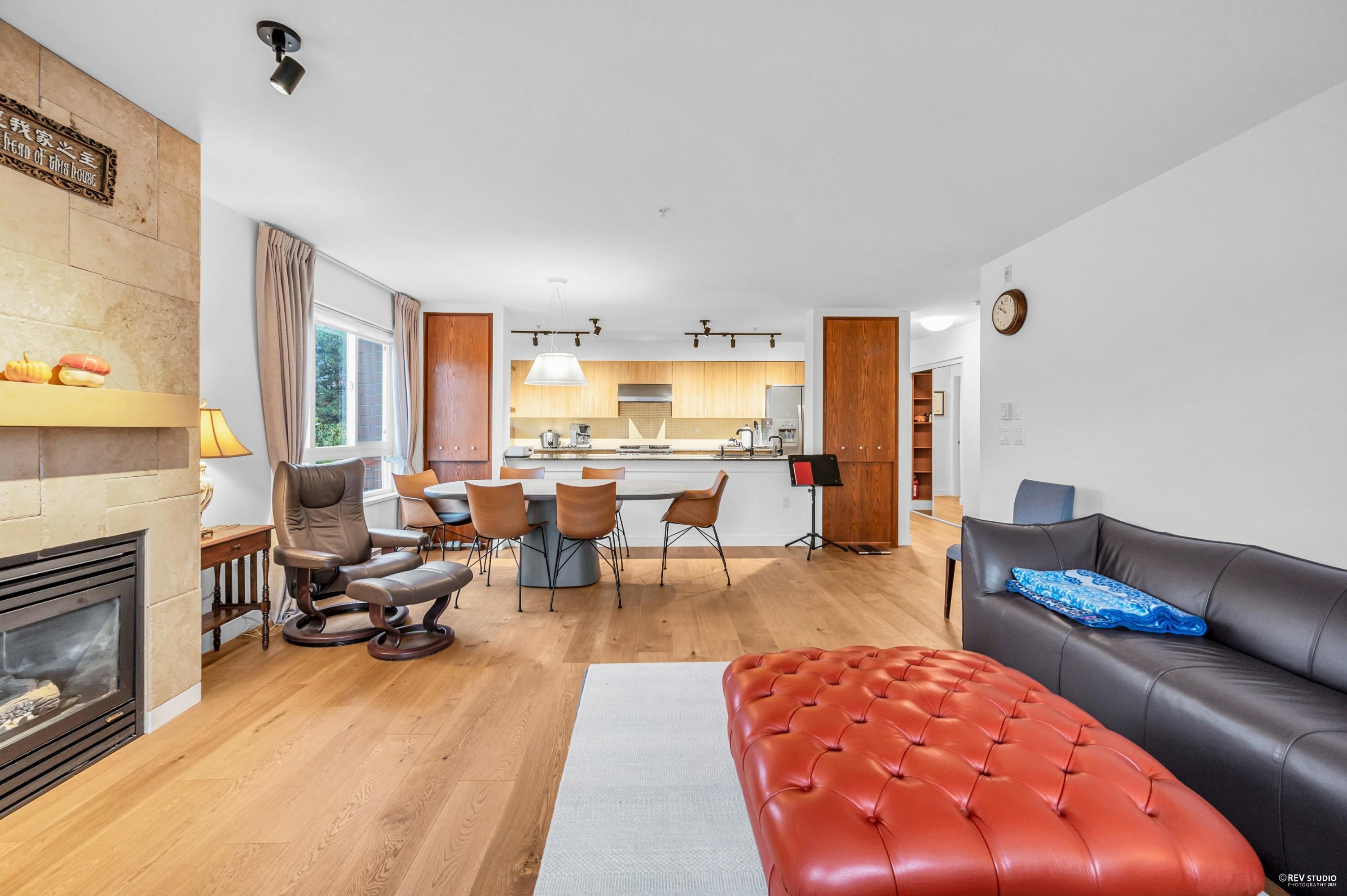 301 2096 W 46TH AVENUE Unit: 301