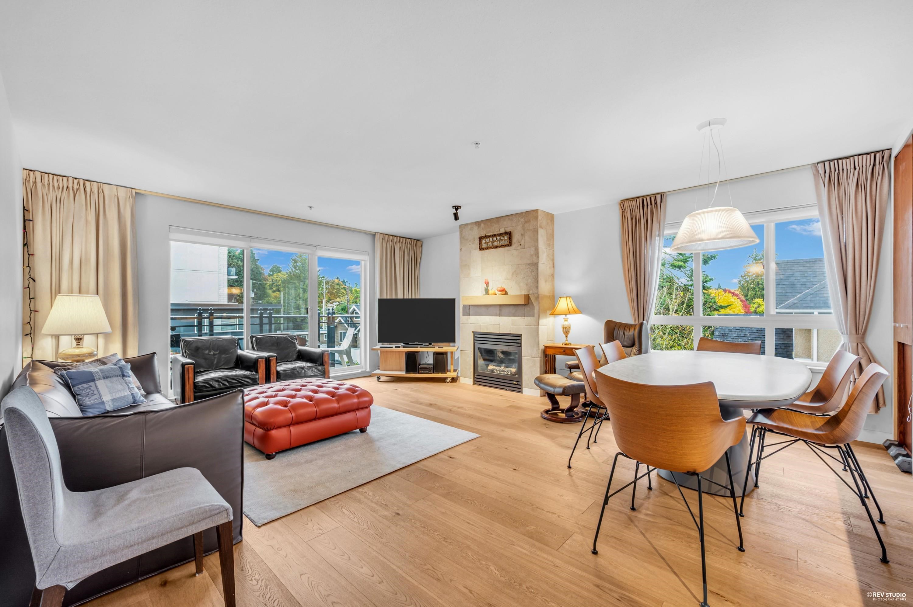 301 2096 W 46TH AVENUE Unit: 301