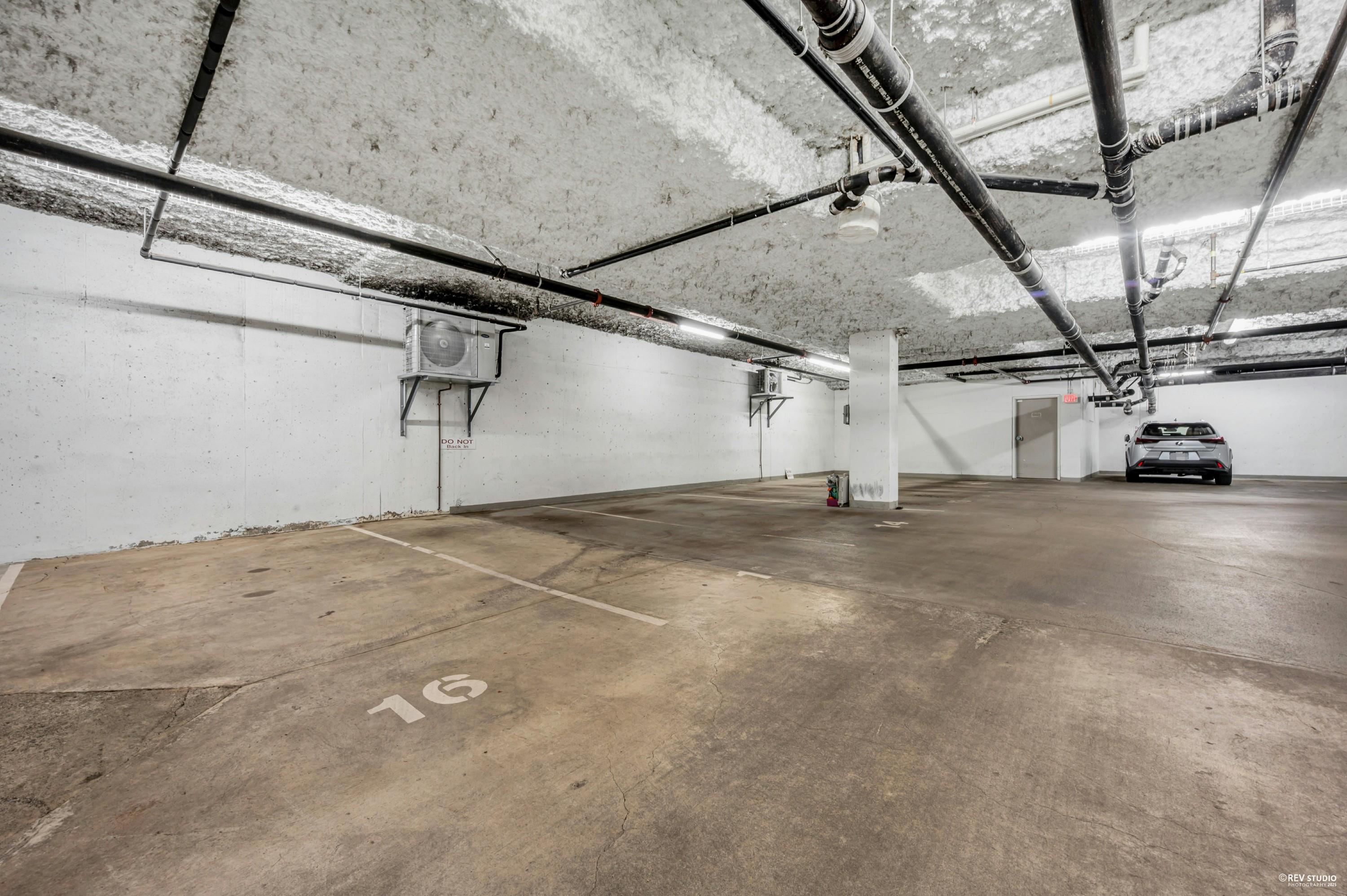 301 2096 W 46TH AVENUE Unit: 301