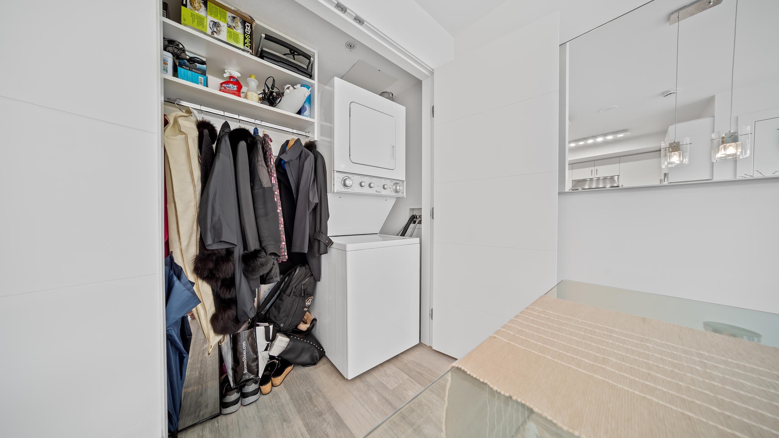 1802 1238 RICHARDS STREET Unit: 1802