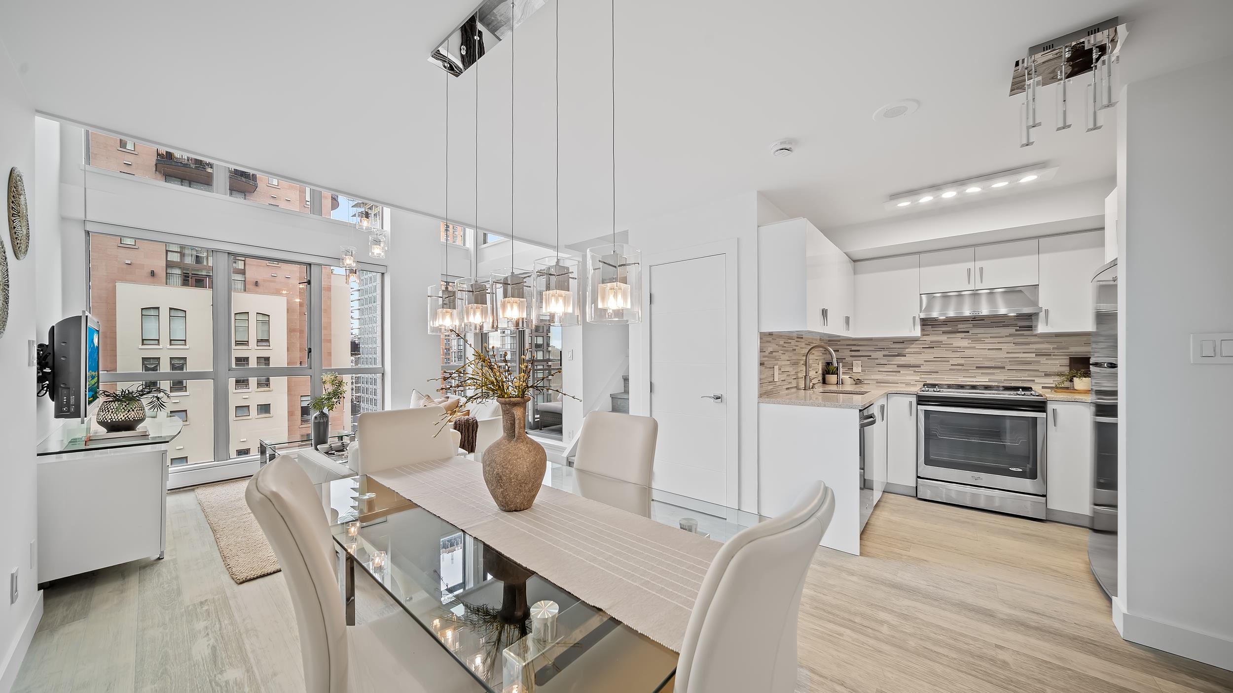 1802 1238 RICHARDS STREET Unit: 1802