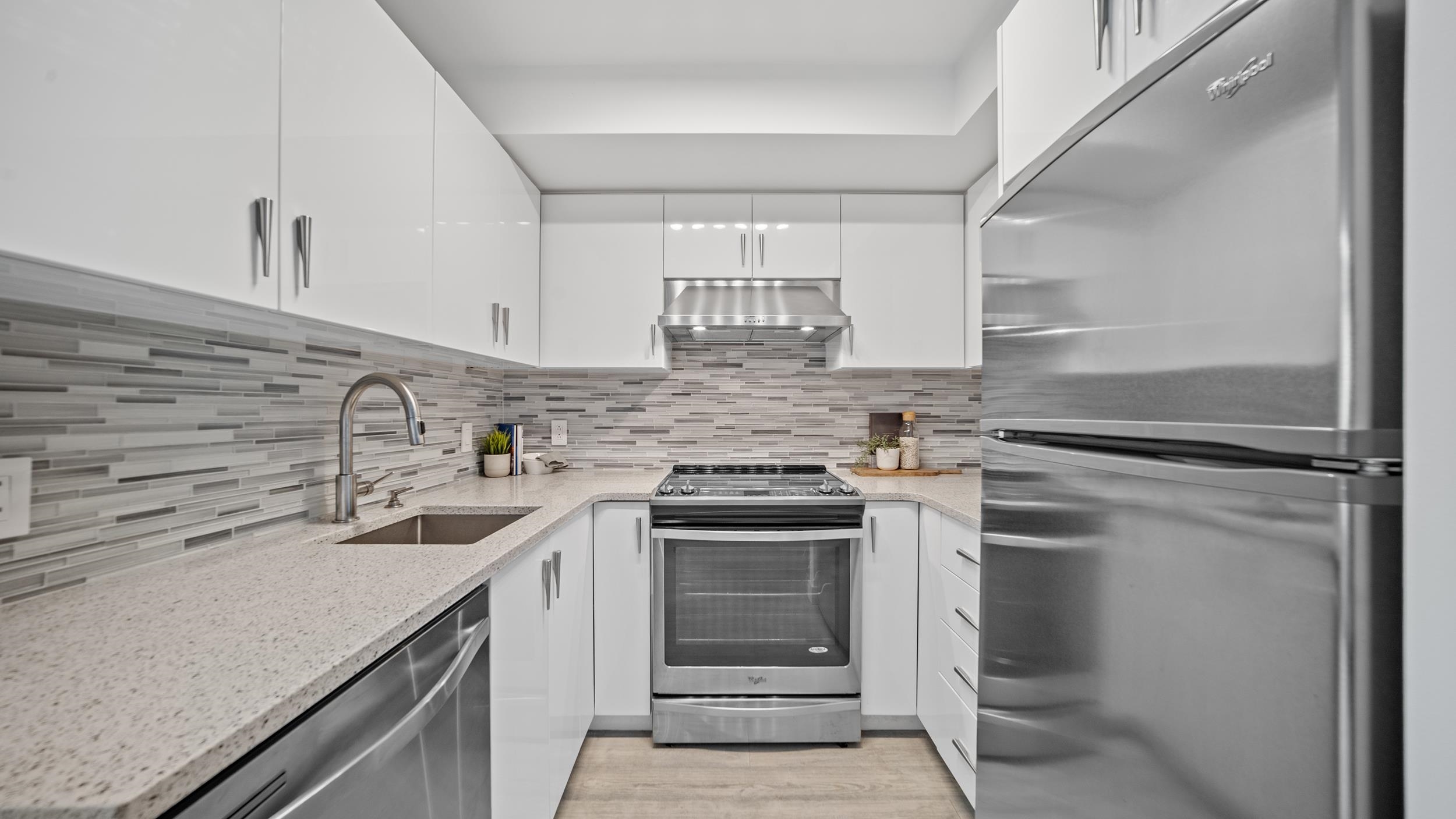 1802 1238 RICHARDS STREET Unit: 1802