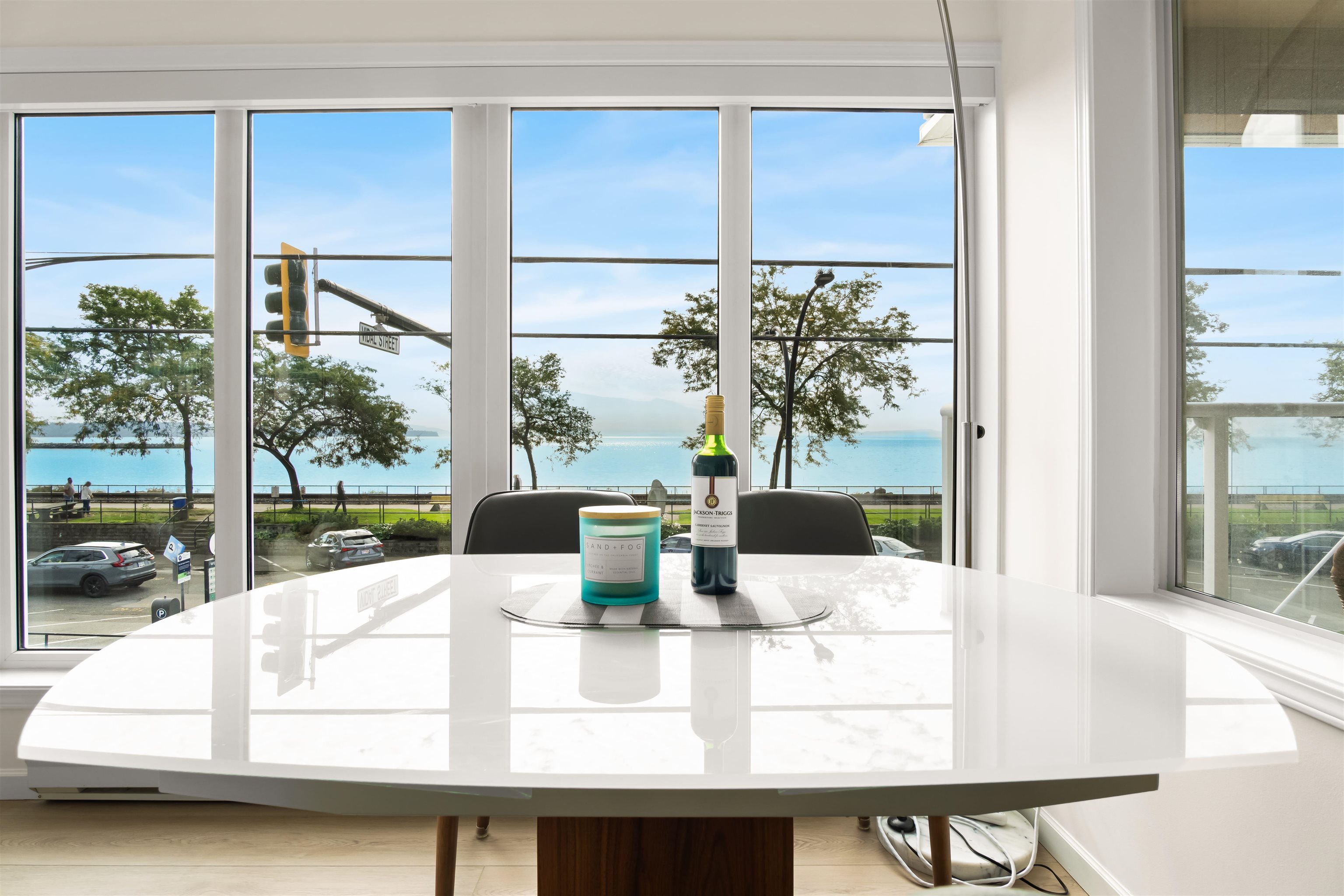 206 1119 VIDAL STREET Unit: 206