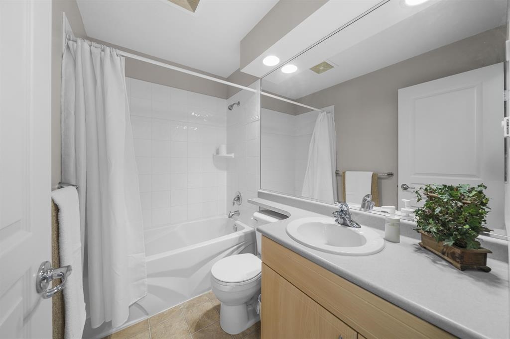 46 2351 PARKWAY BOULEVARD Unit: 46