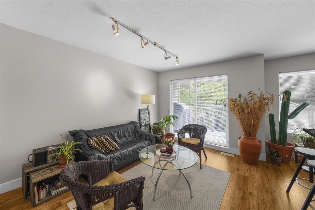 46 2351 PARKWAY BOULEVARD Unit: 46