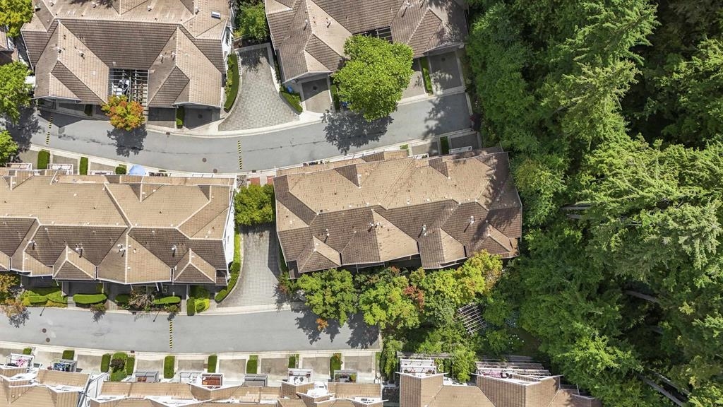 46 2351 PARKWAY BOULEVARD Unit: 46