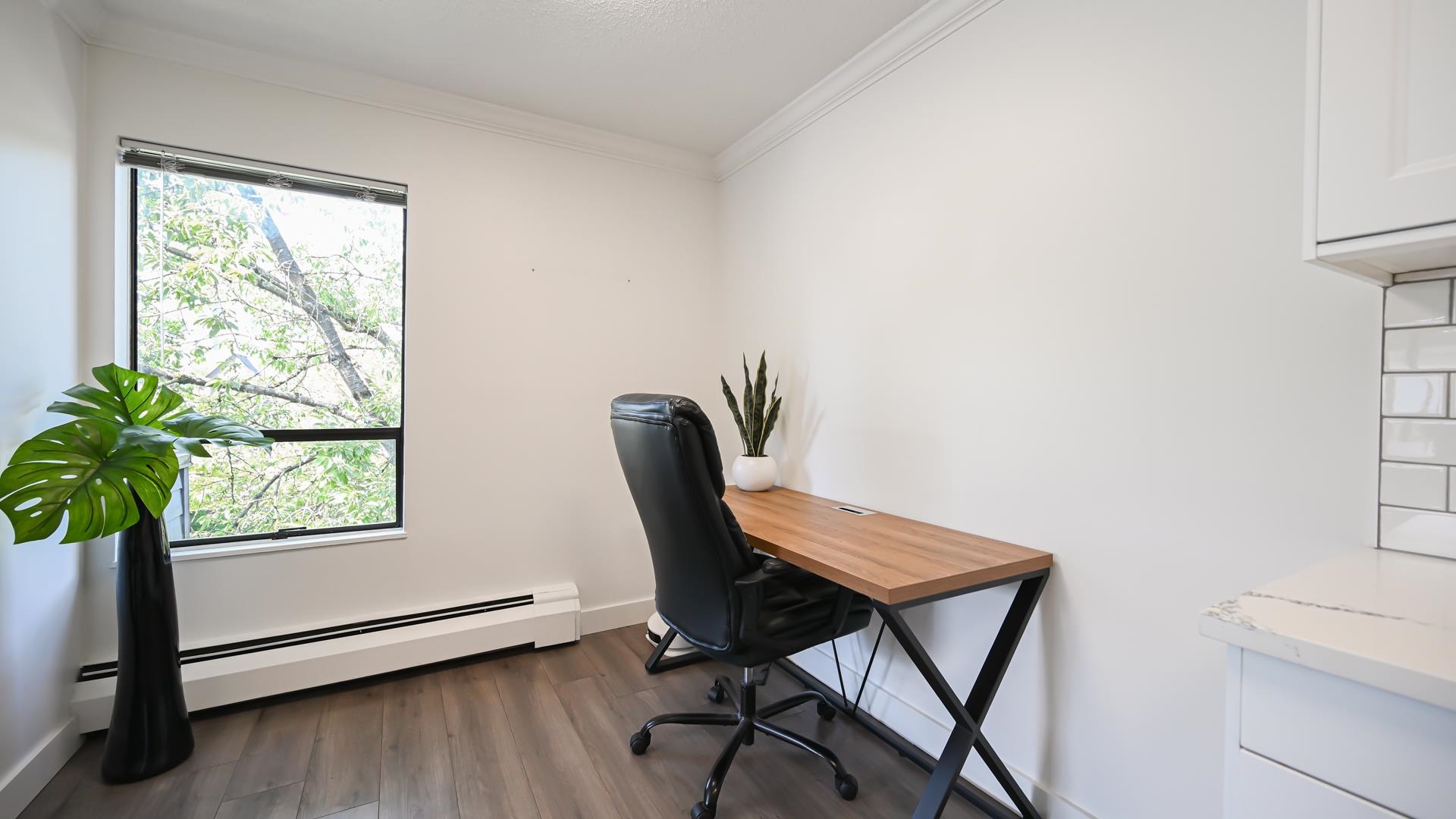 306 1250 W 12TH AVENUE Unit: 306