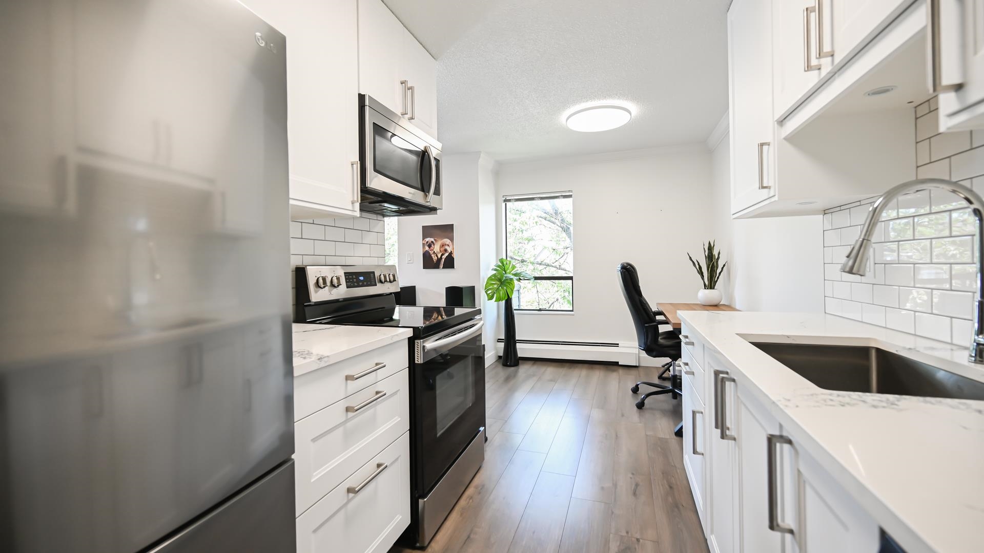 306 1250 W 12TH AVENUE Unit: 306