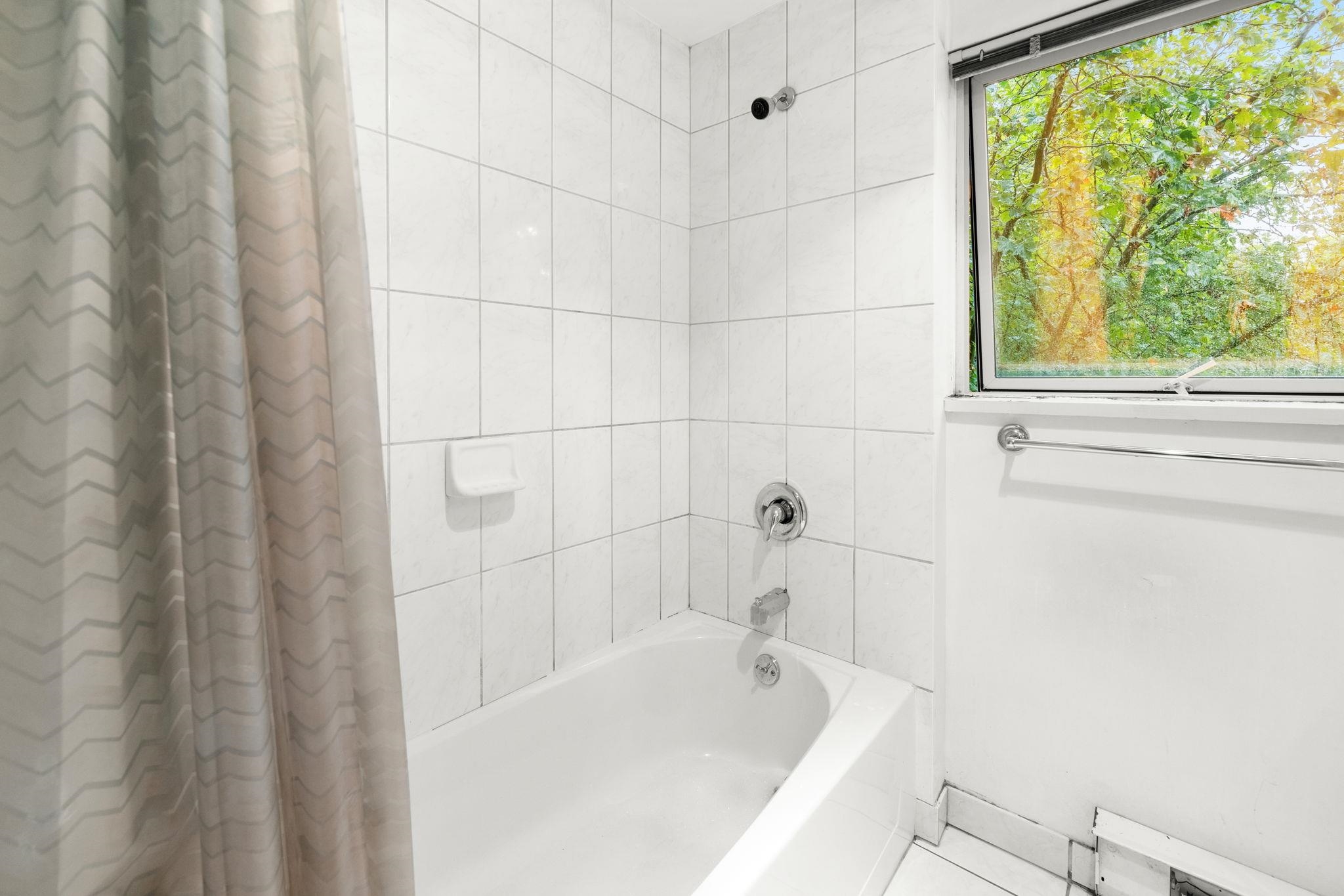 308 9623 MANCHESTER DRIVE Unit: 308