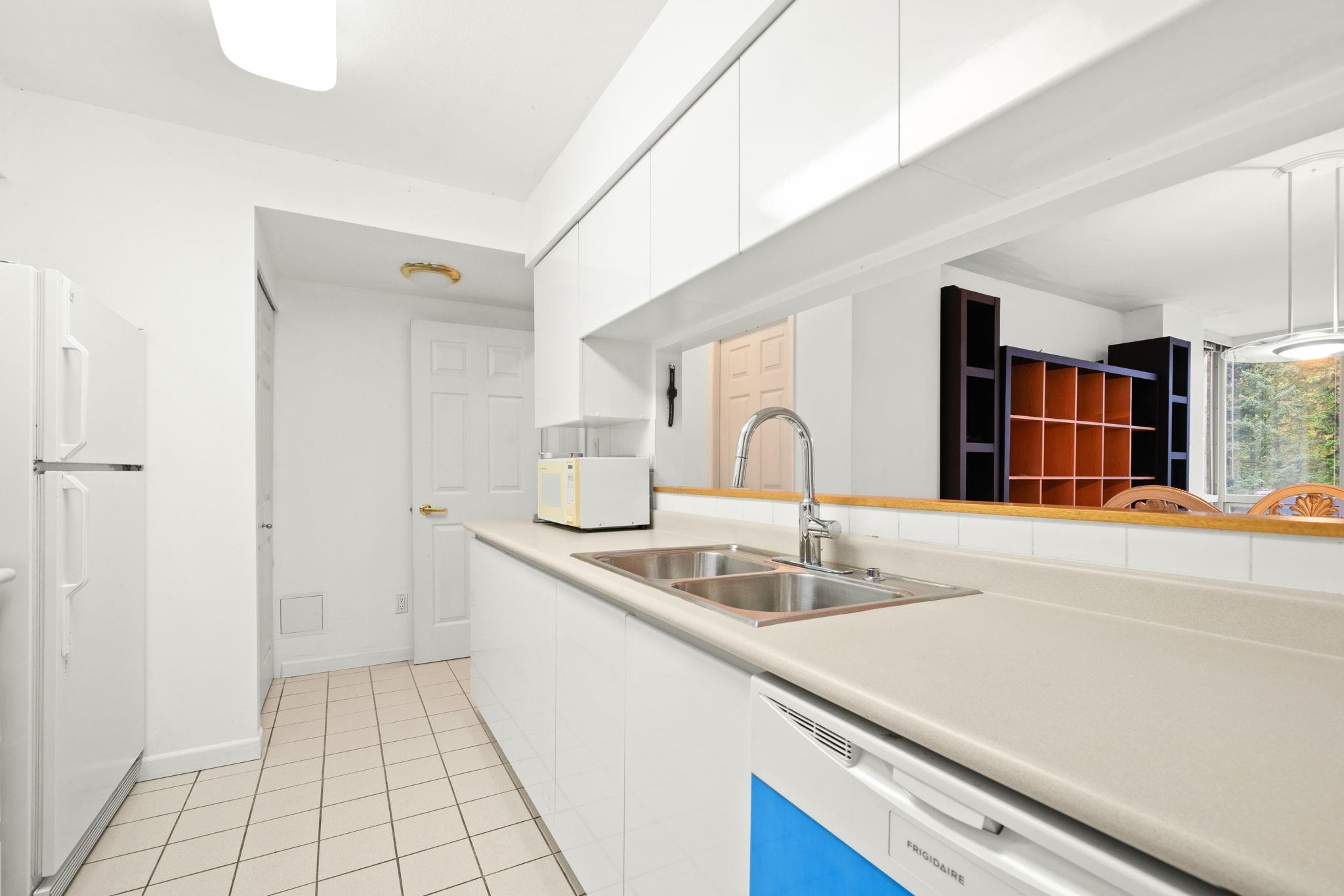 308 9623 MANCHESTER DRIVE Unit: 308