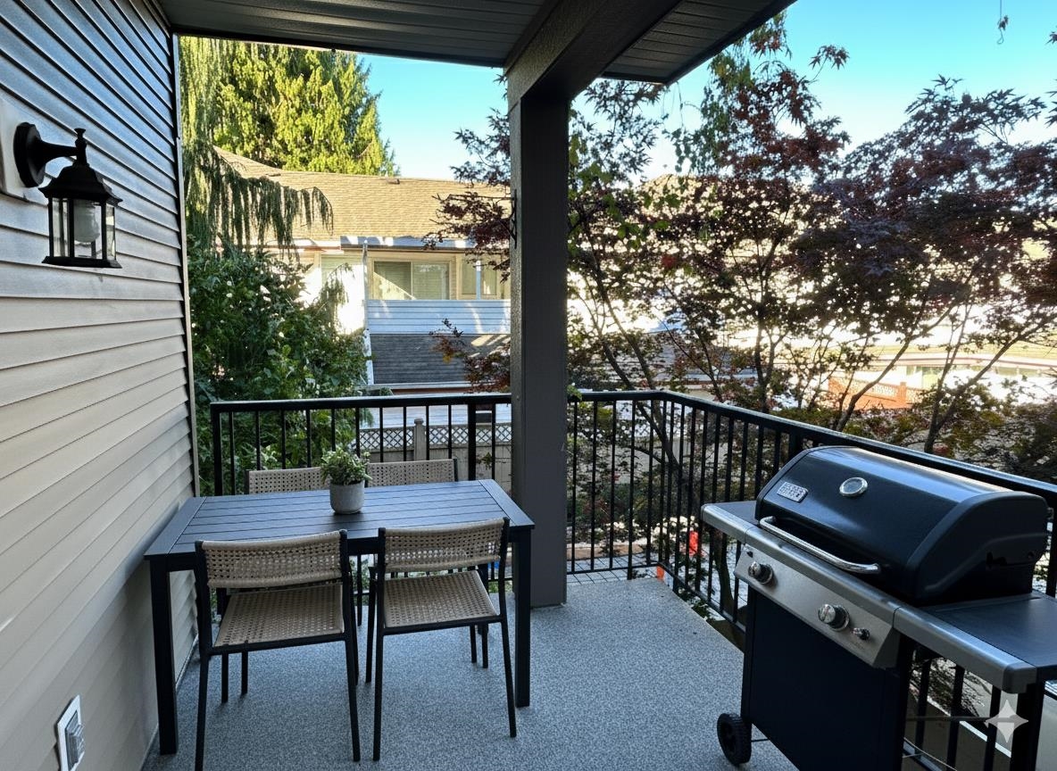 215 22150 DEWDNEY TRUNK ROAD Unit: 215