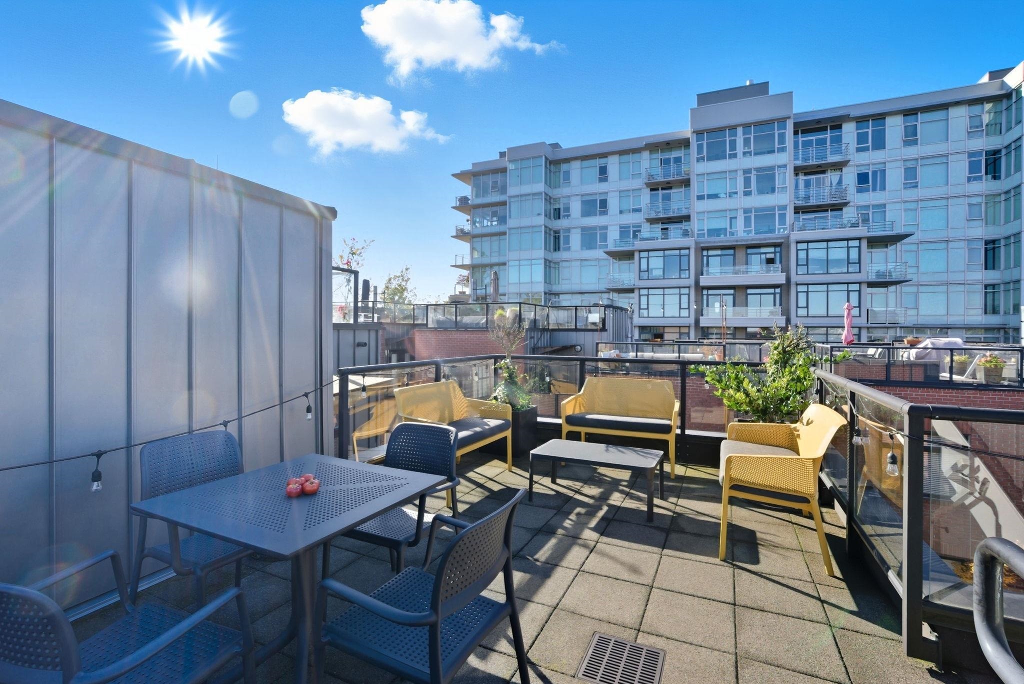 2761 GUELPH STREET