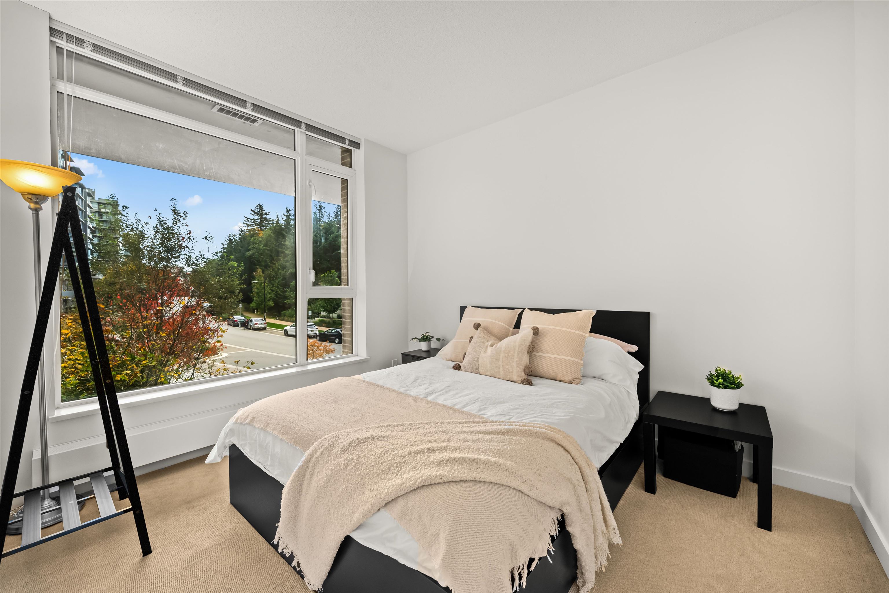 207 8850 UNIVERSITY CRESCENT Unit: 207