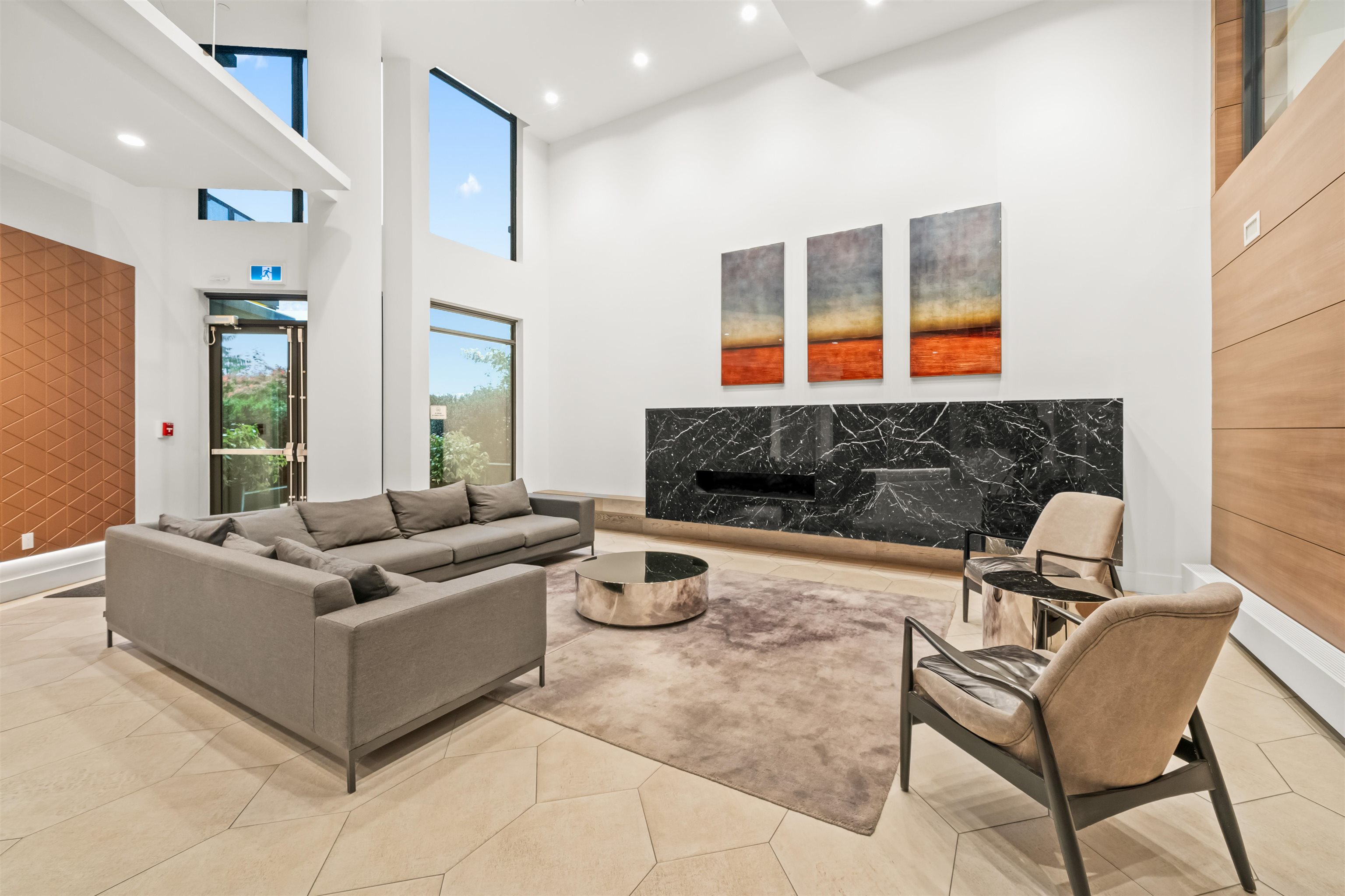 207 8850 UNIVERSITY CRESCENT Unit: 207