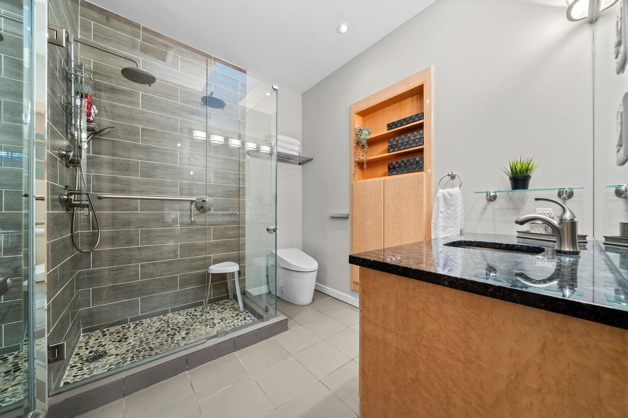 2140 PEMBERTON AVENUE