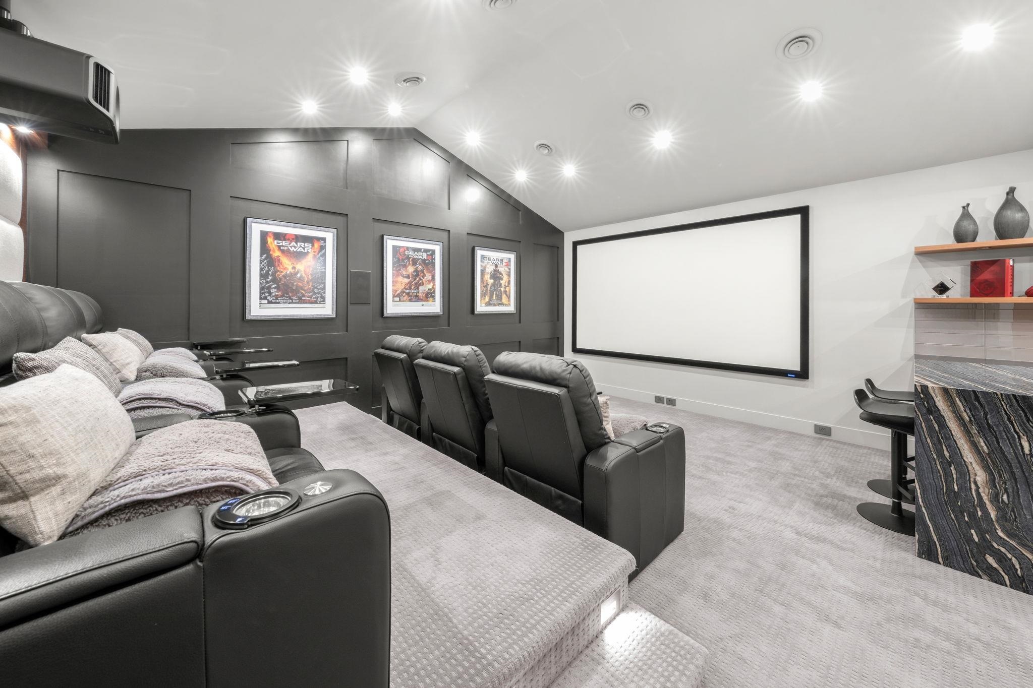 2140 PEMBERTON AVENUE