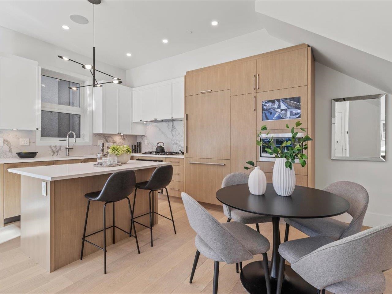 4687 W 15TH AVE AVENUE, Vancouver