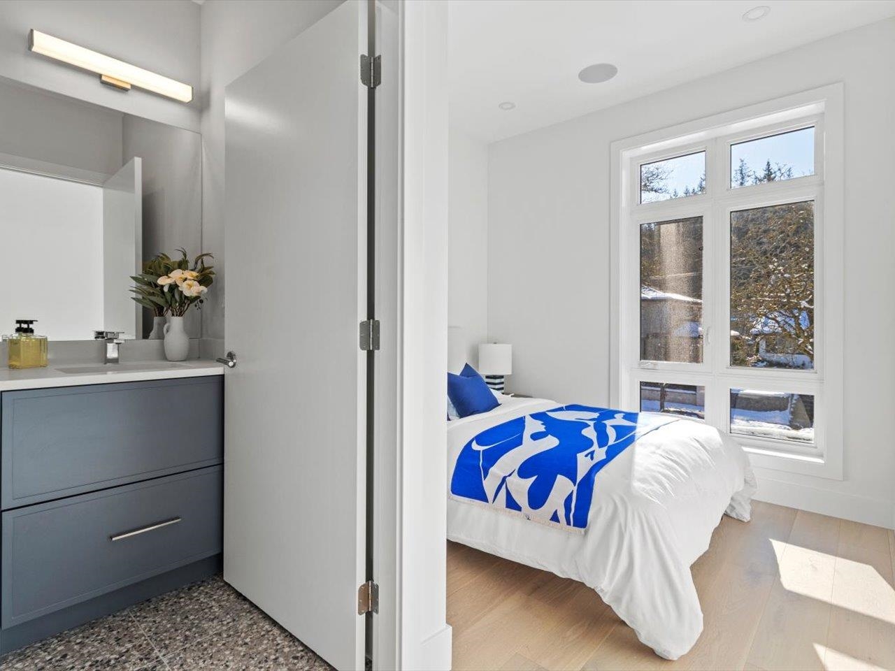 4687 W 15TH AVE AVENUE, Vancouver