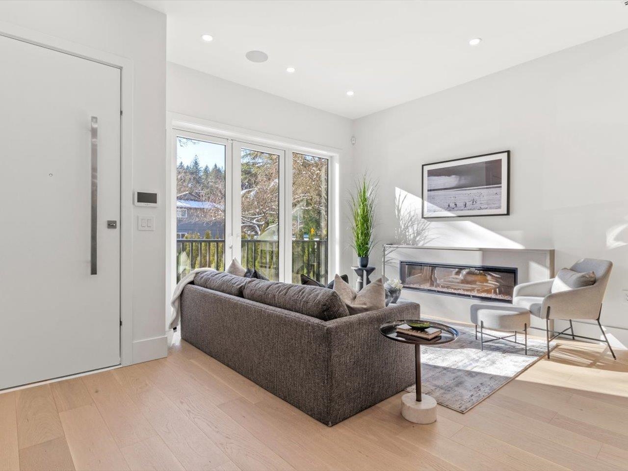 4687 W 15TH AVE AVENUE, Vancouver