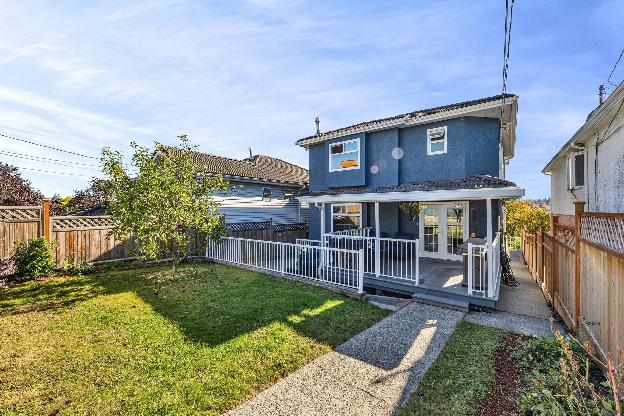 3191 E EIGHT AVENUE, Vancouver