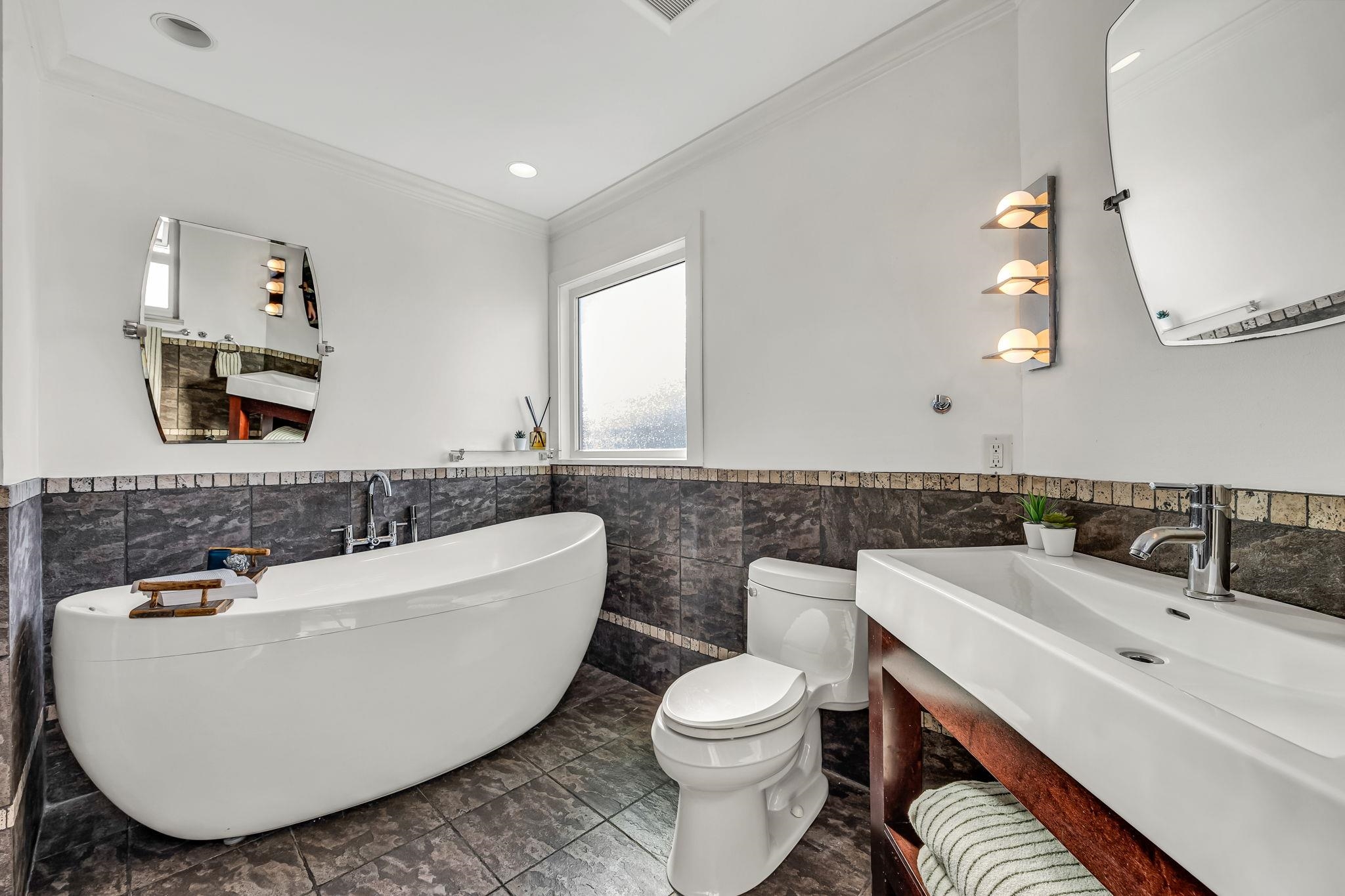 3191 E EIGHT AVENUE, Vancouver