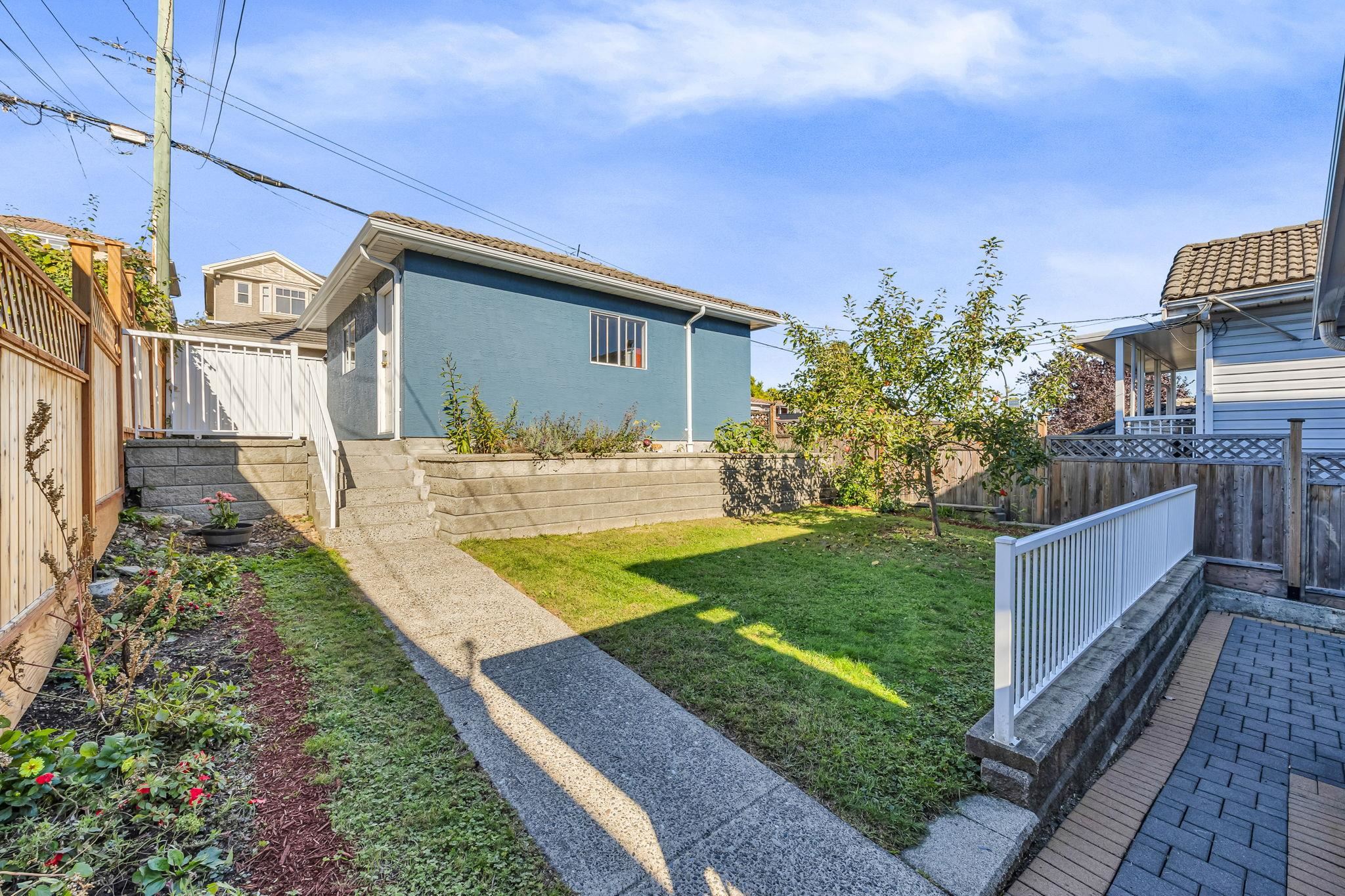 3191 E EIGHT AVENUE, Vancouver